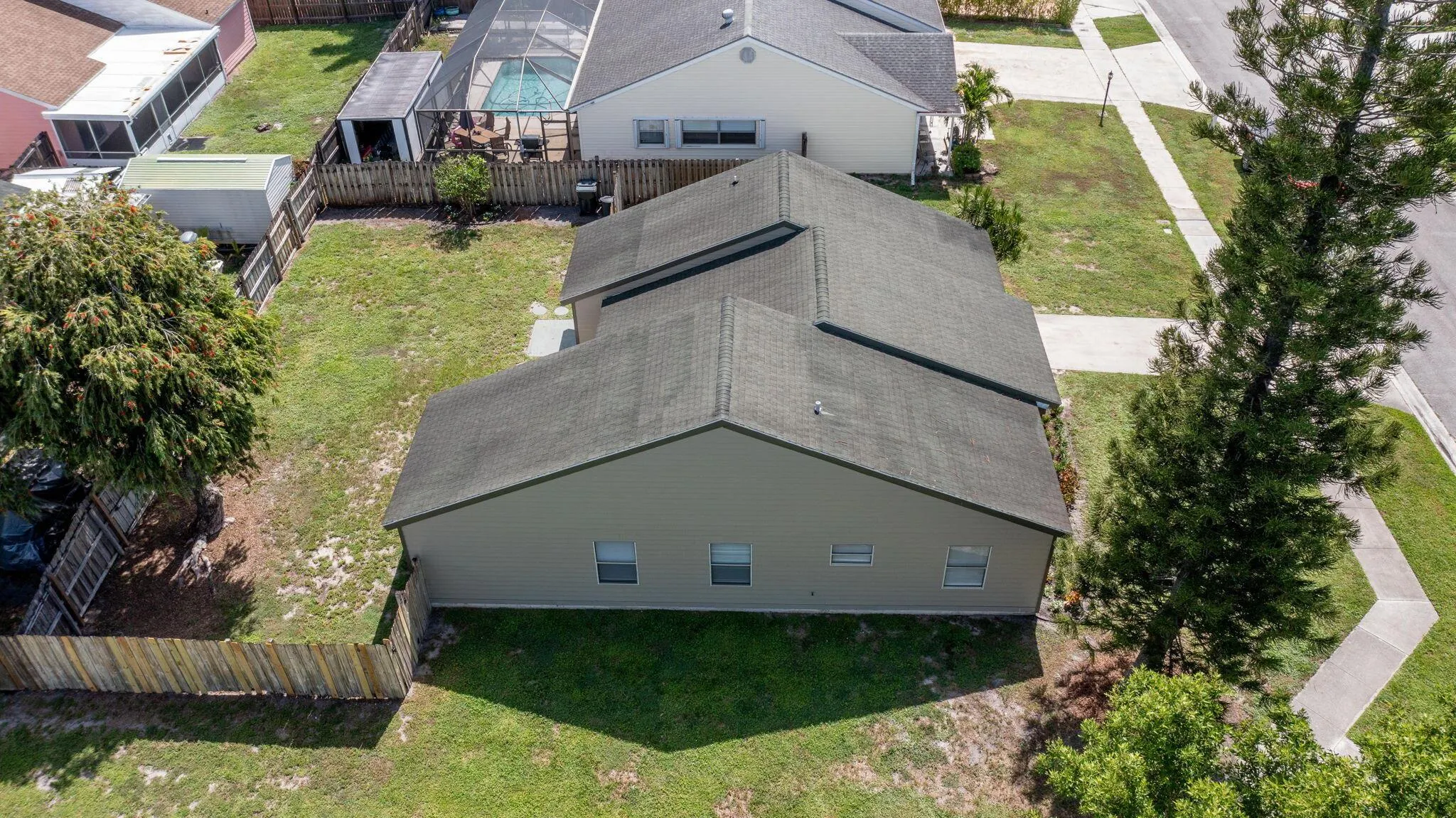 7786 Blairwood Circle N