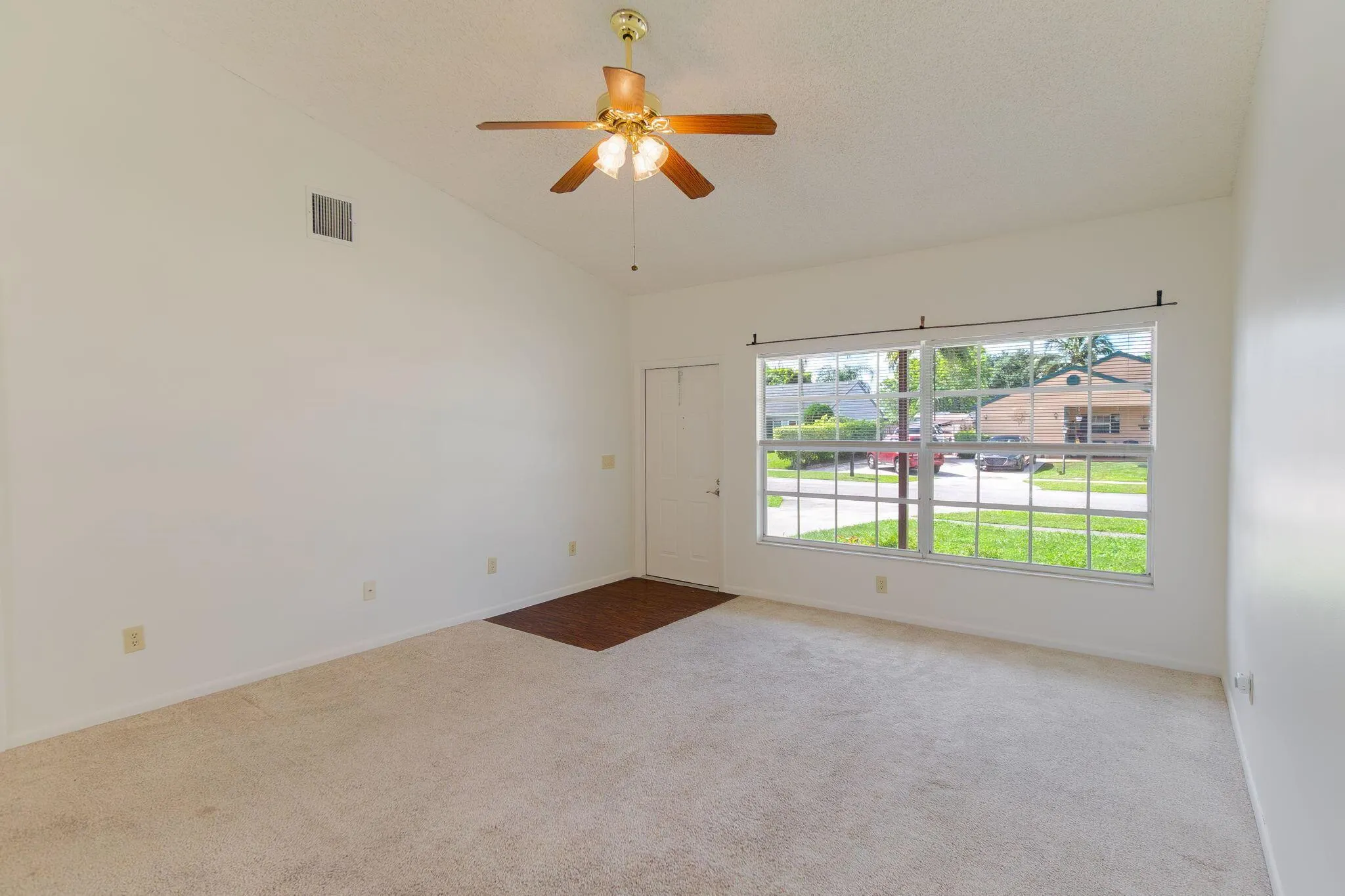 7786 Blairwood Circle N