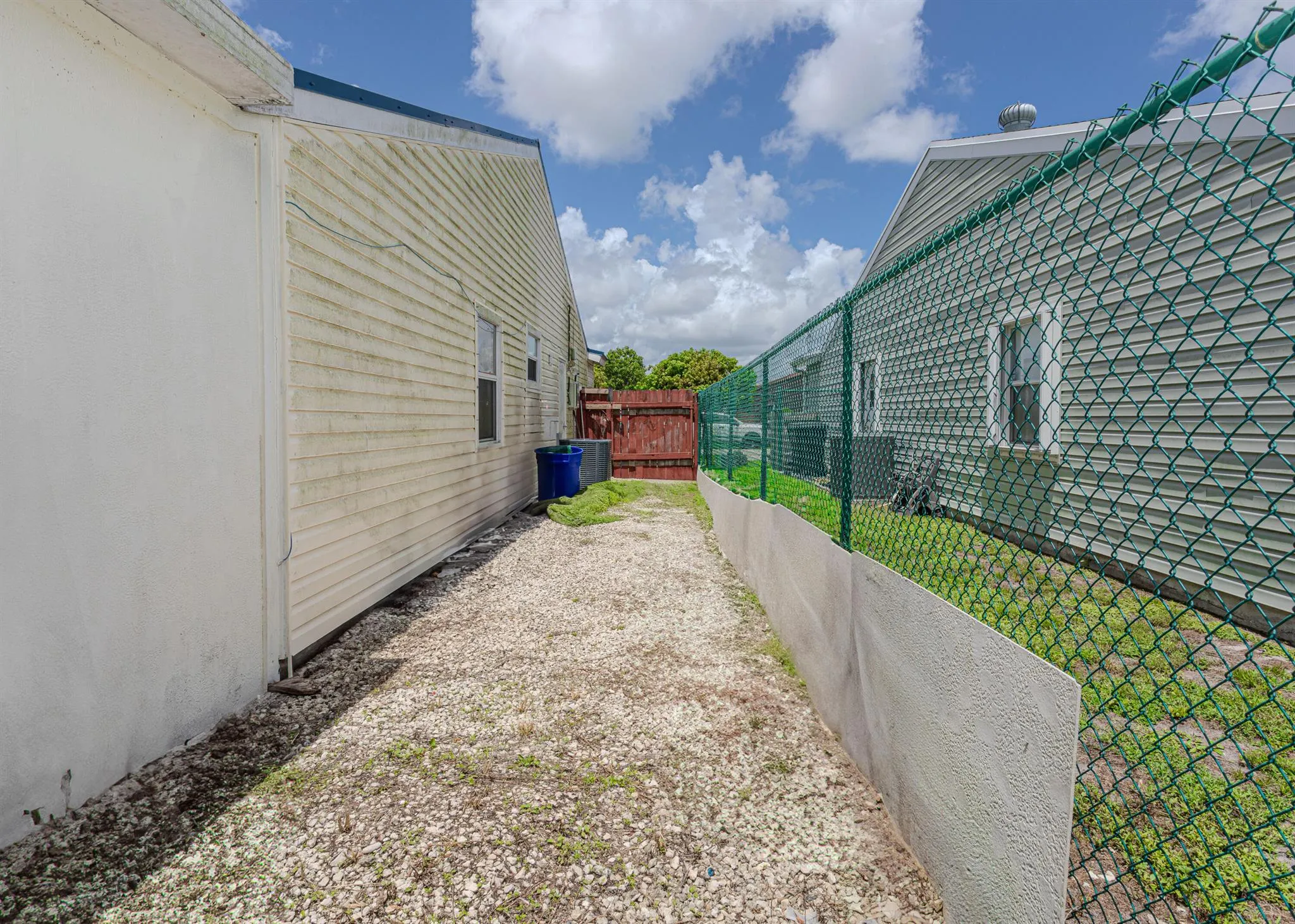 5018 E Canal Circle E