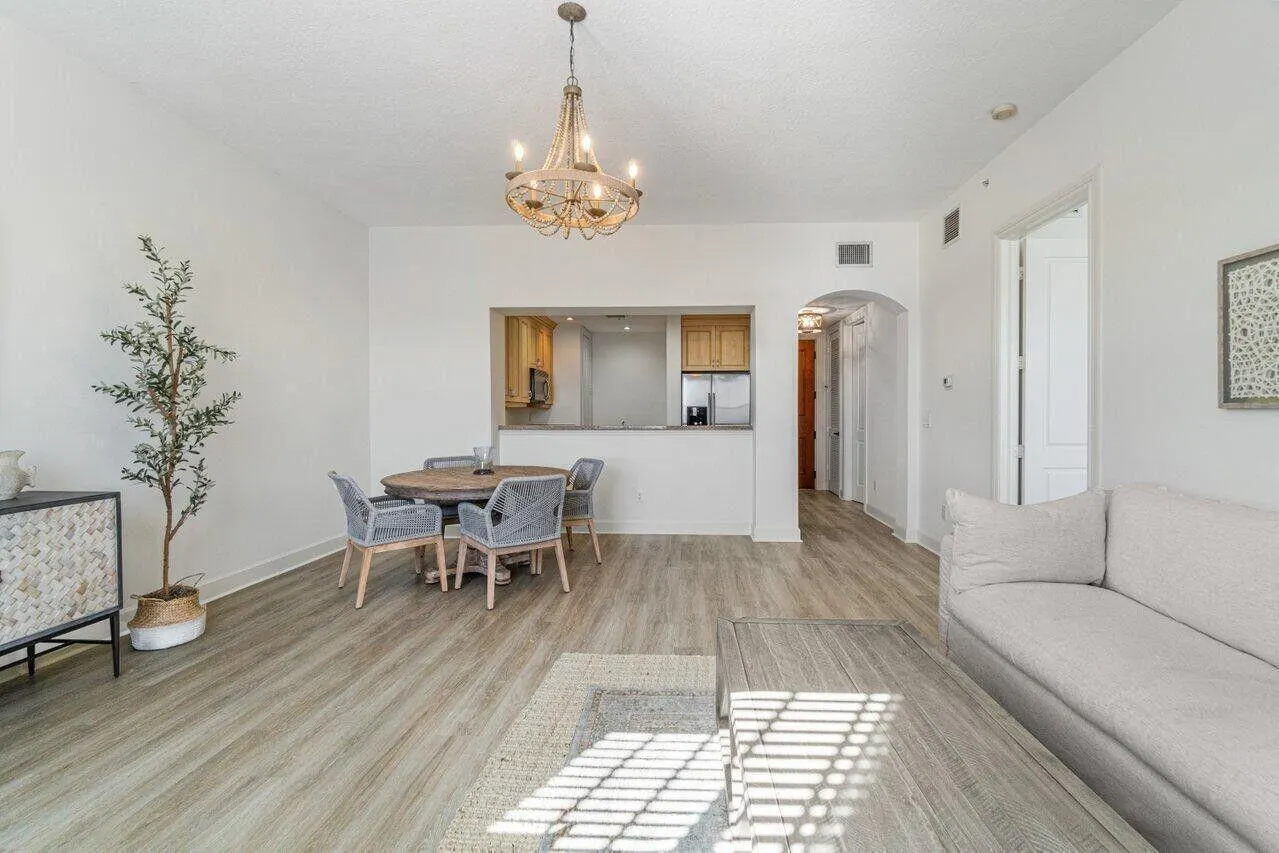200 NE 2nd Avenue, #401