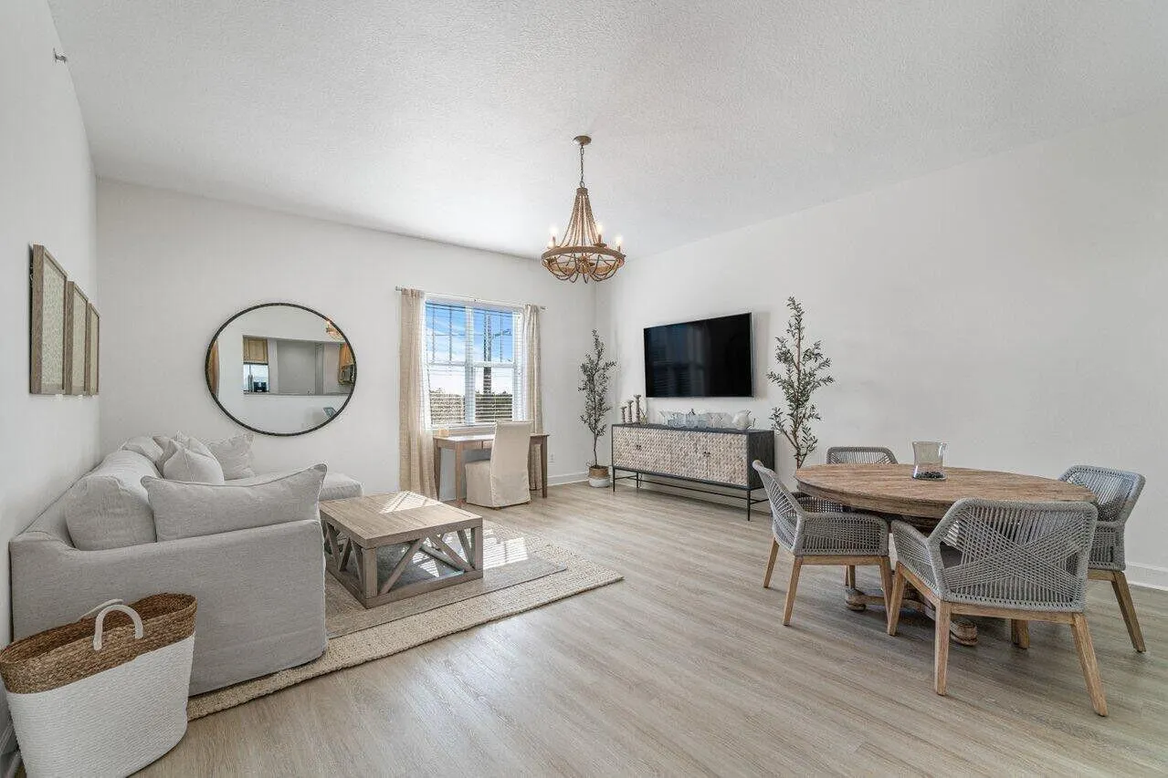 200 NE 2nd Avenue, #401