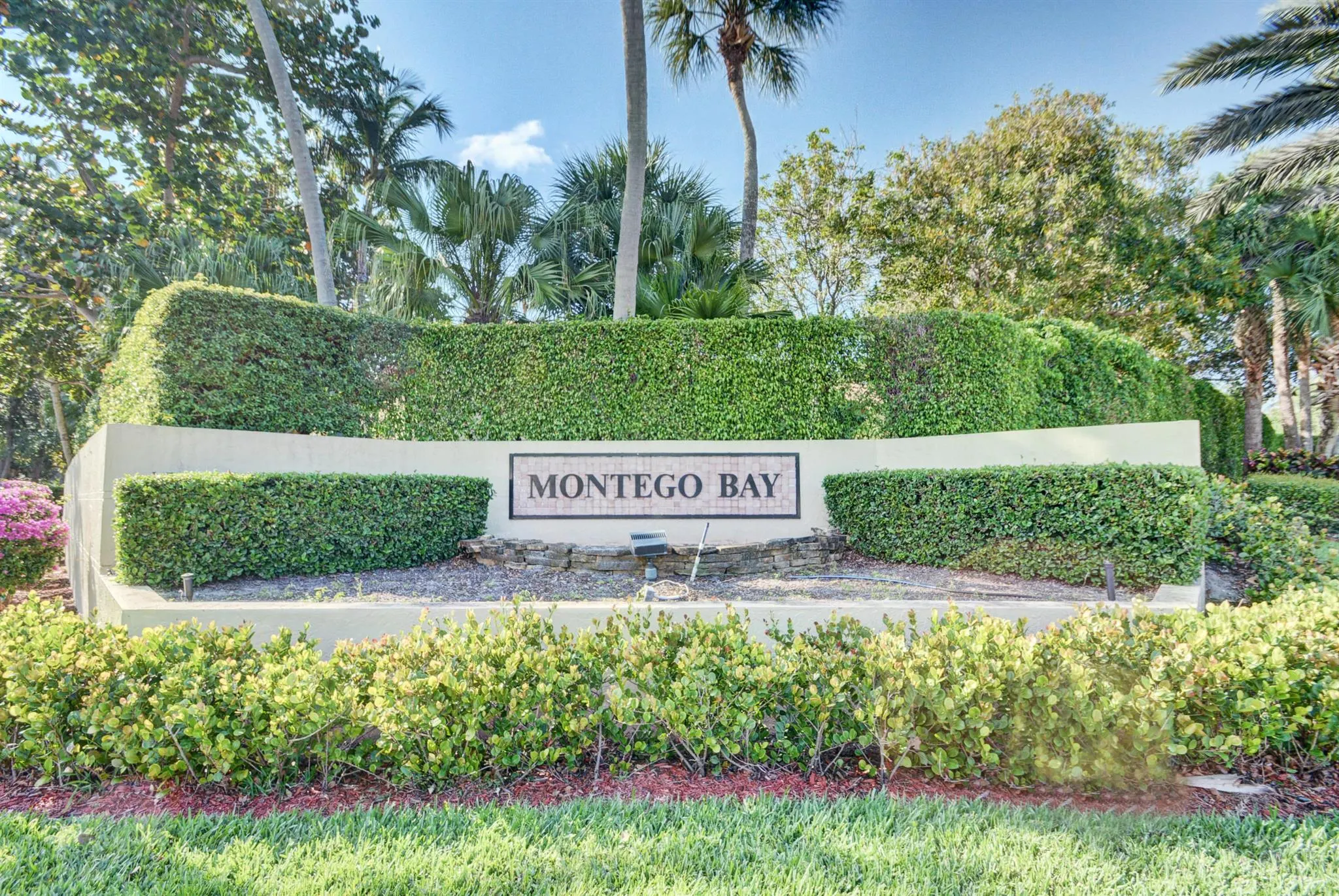 6745 Montego Bay Boulevard