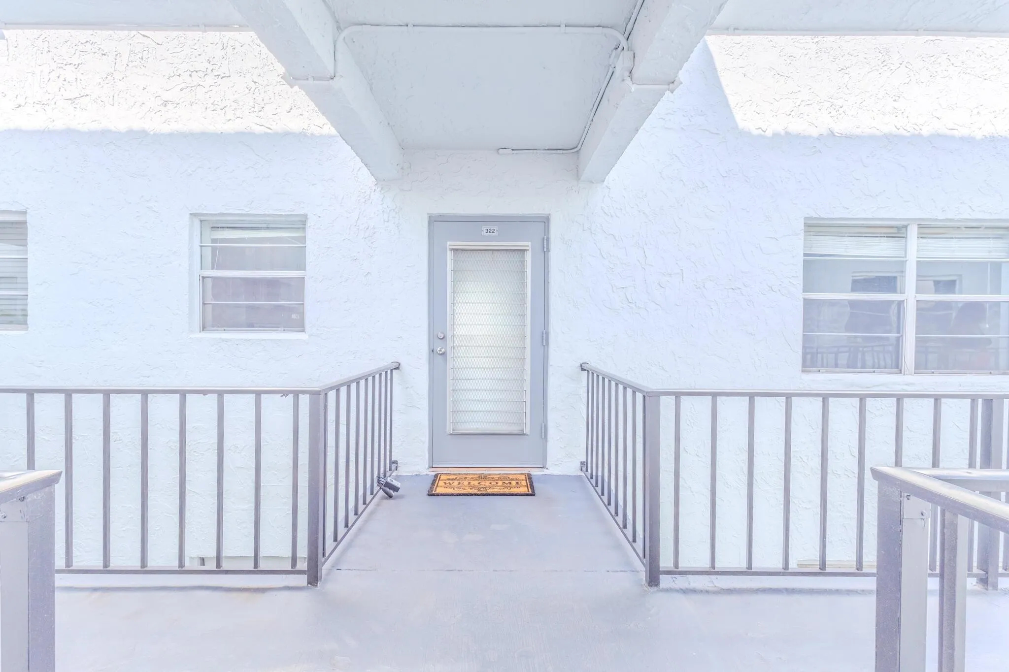 3000 E Sunrise Lakes Dr Drive E, #322