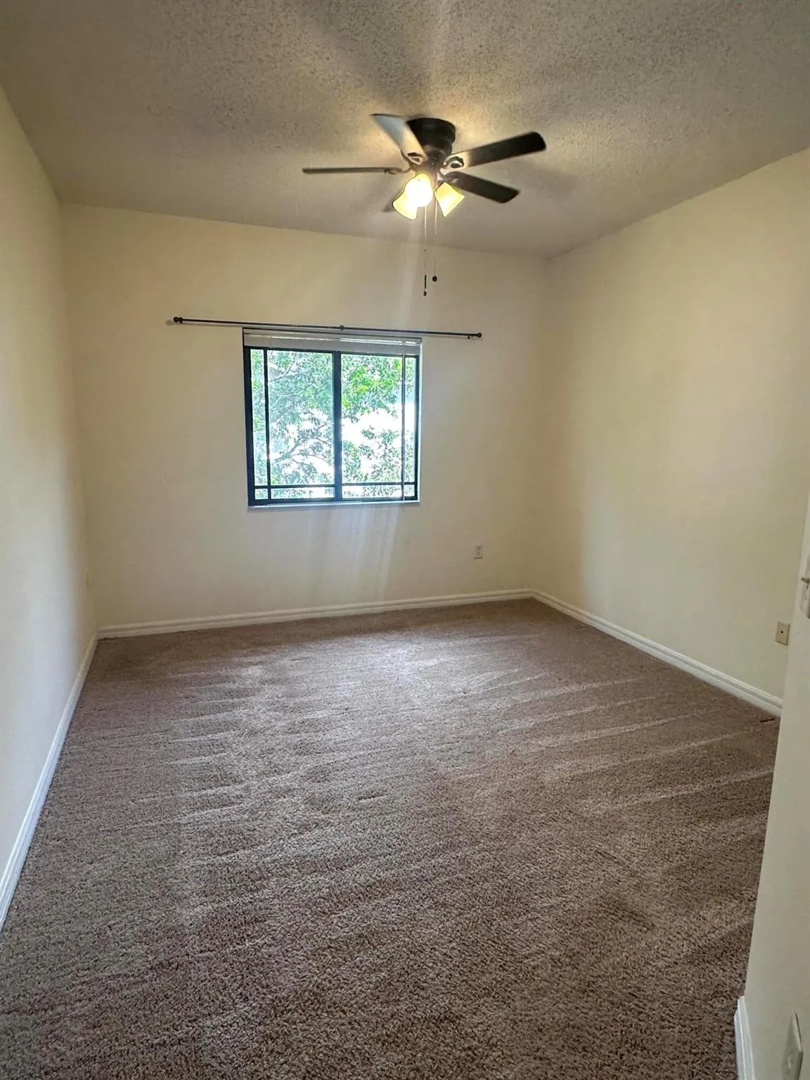 3020 Alcazar 303 Place, #303