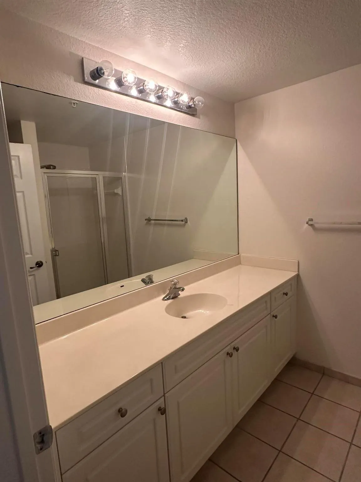 3020 Alcazar 303 Place, #303