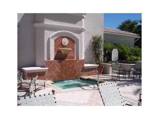 3020 Alcazar 303 Place, #303