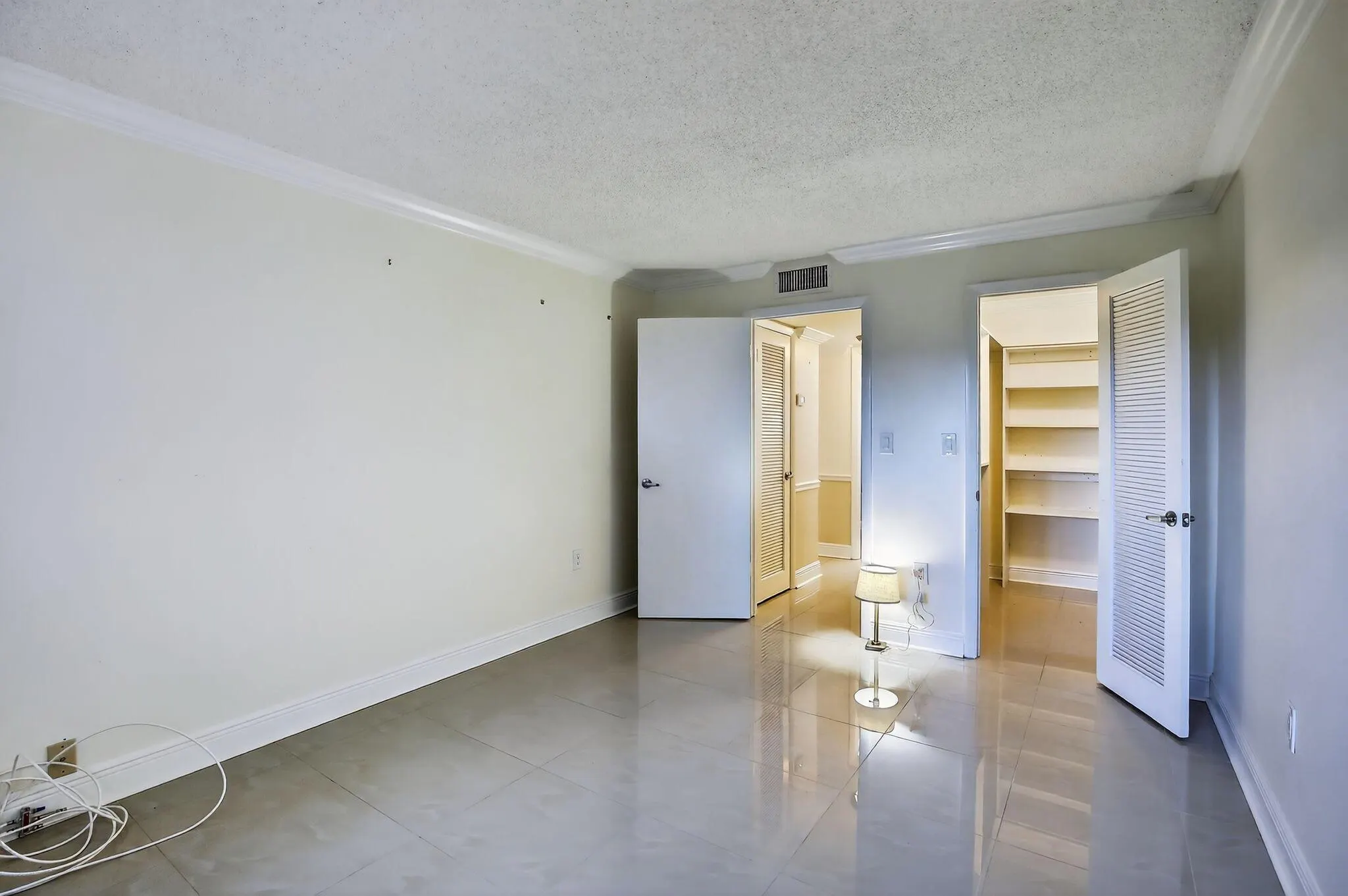2951 Sunrise Lakes Drive E, #107