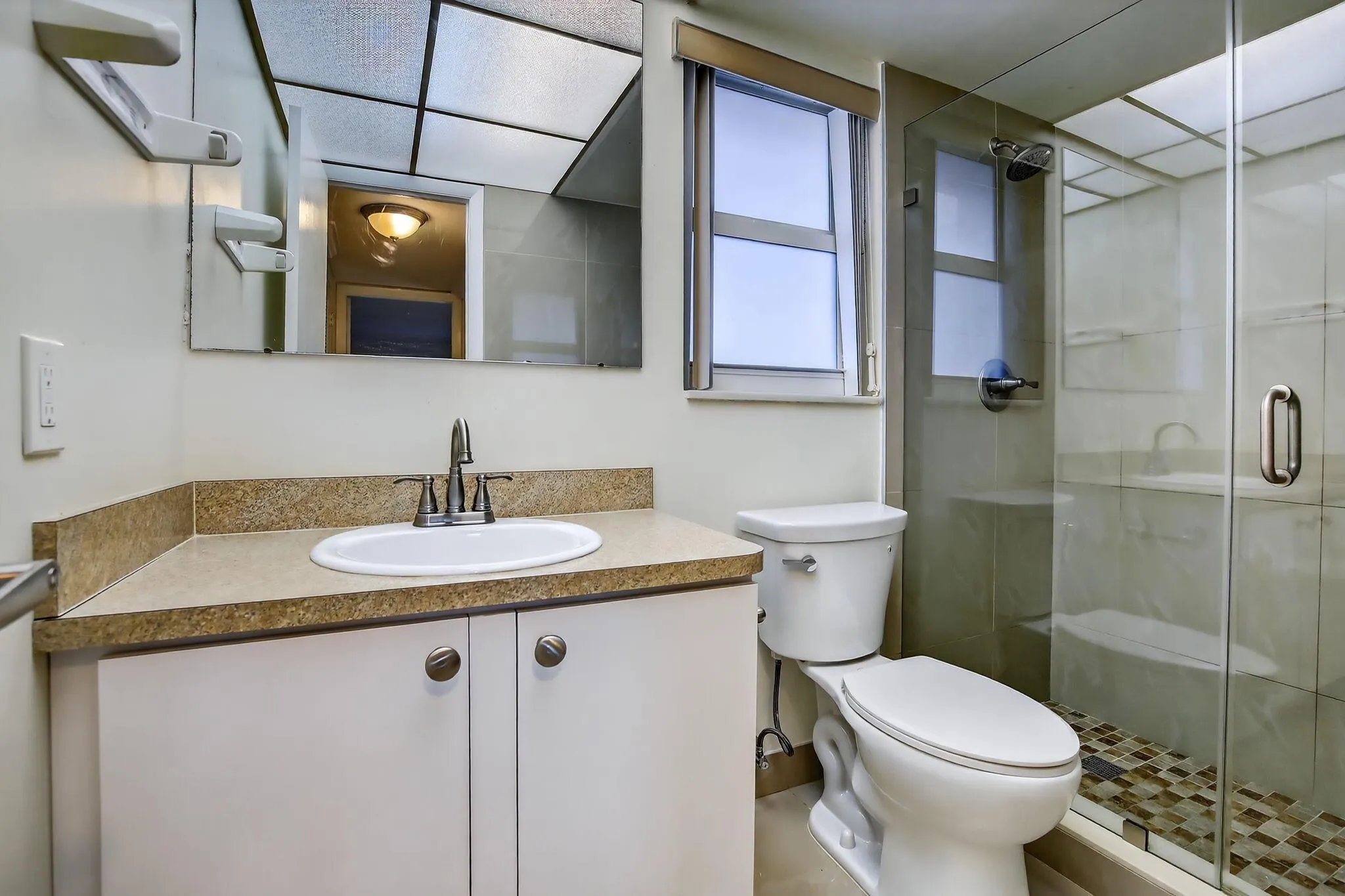 2951 Sunrise Lakes Drive E, #107