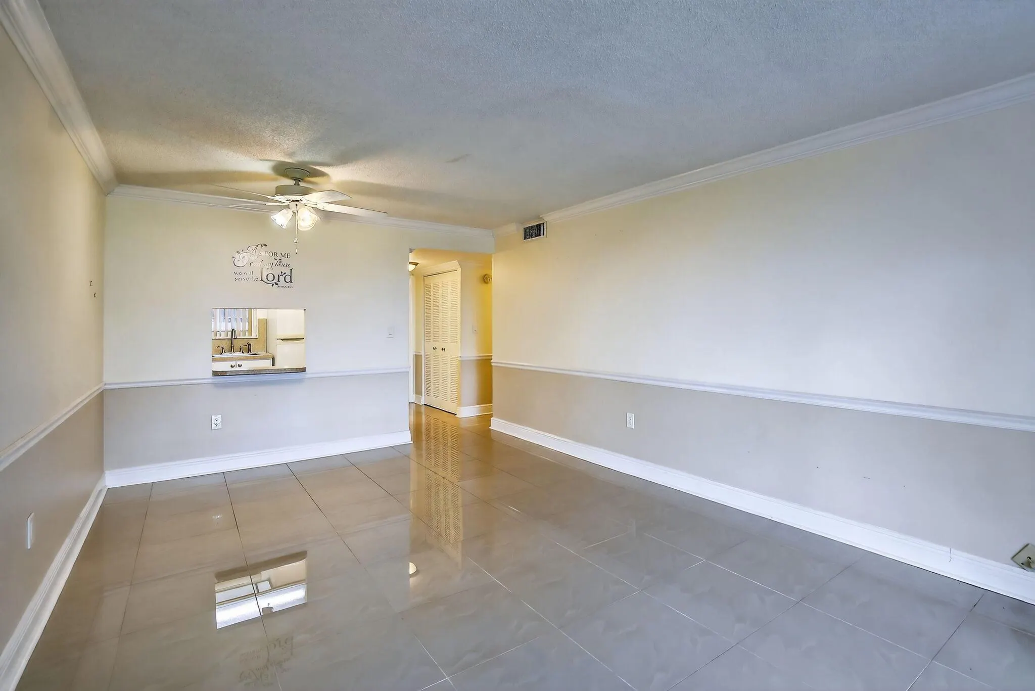 2951 Sunrise Lakes Drive E, #107