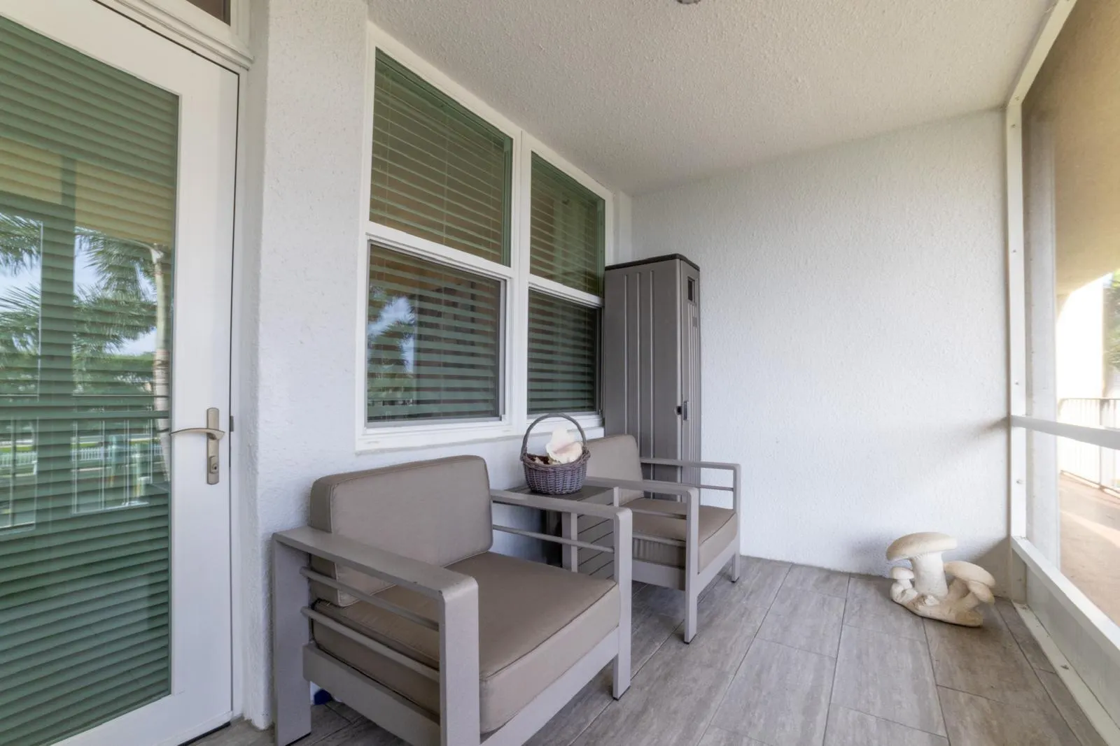109 Paradise Harbour 211 Boulevard, #211