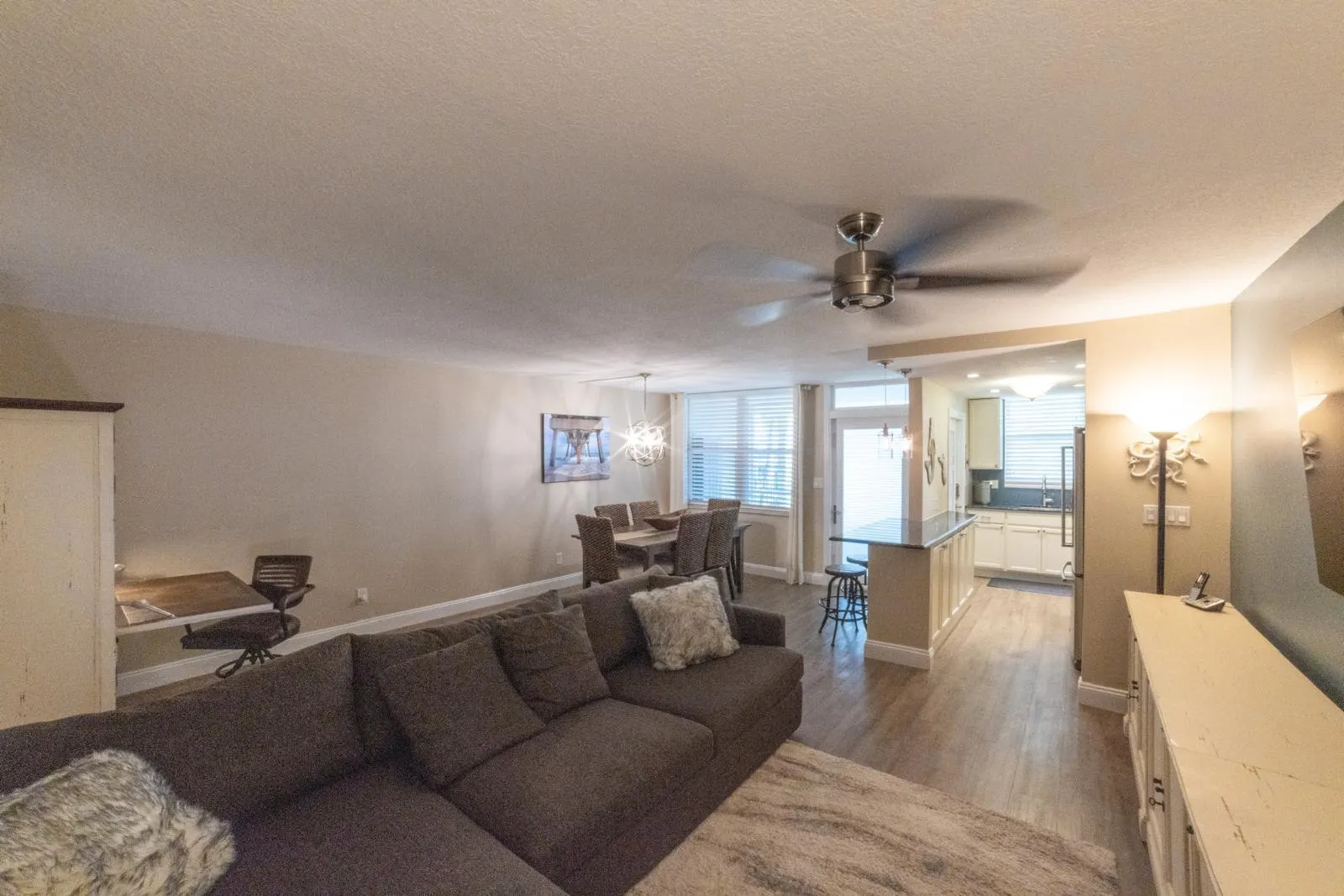 109 Paradise Harbour 211 Boulevard, #211