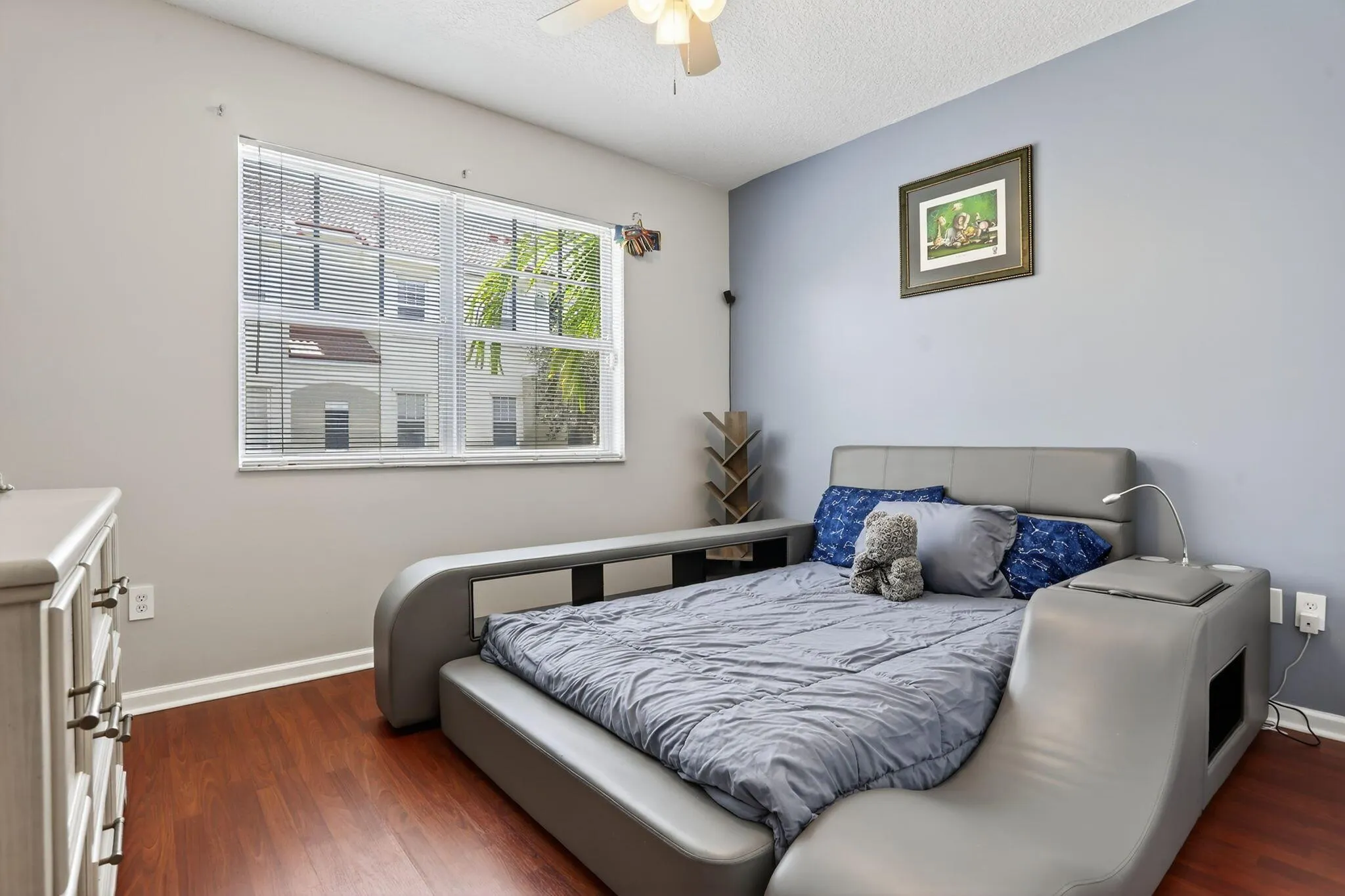 5820 W Sample Road, #206