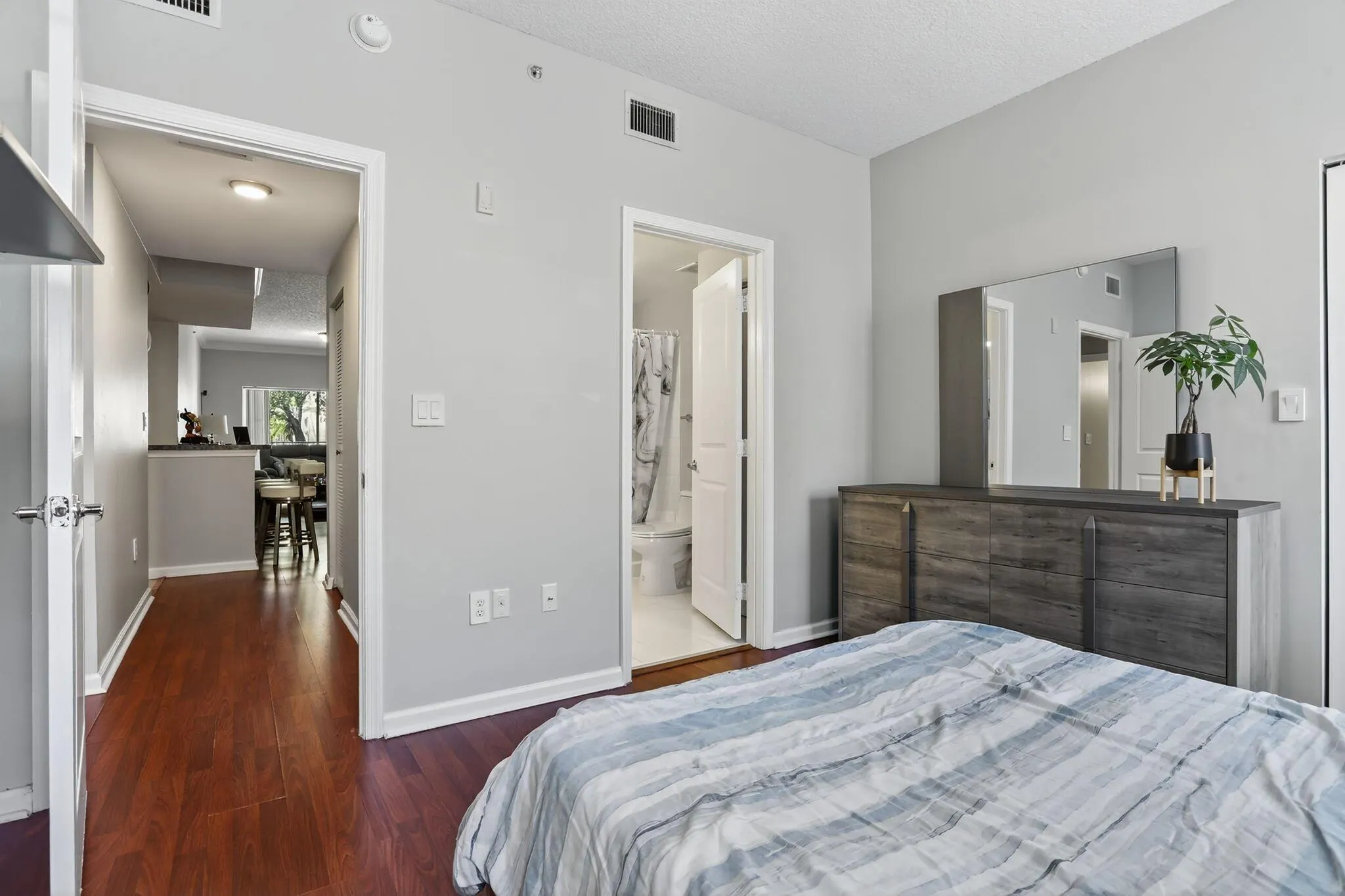 5820 W Sample Road, #206