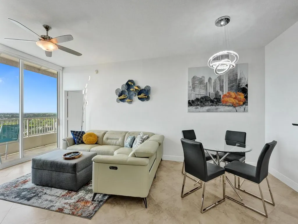 625 Casa Loma Boulevard, #Ph06