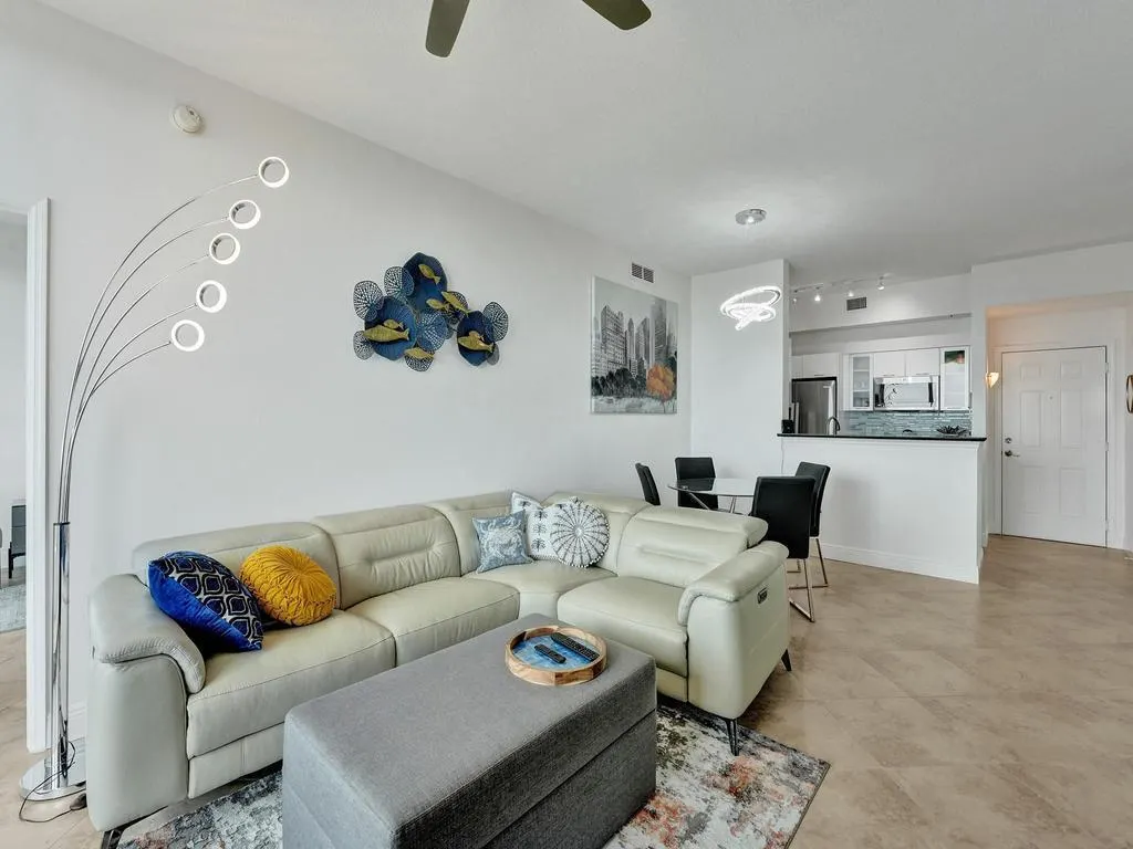625 Casa Loma Boulevard, #Ph06