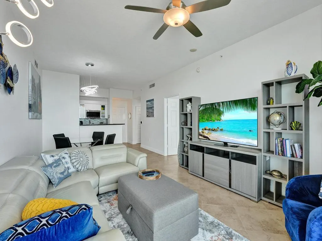 625 Casa Loma Boulevard, #Ph06