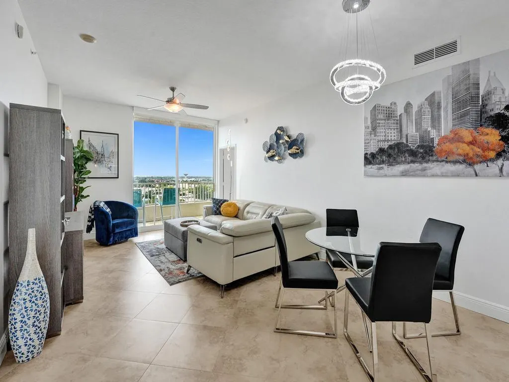 625 Casa Loma Boulevard, #Ph06