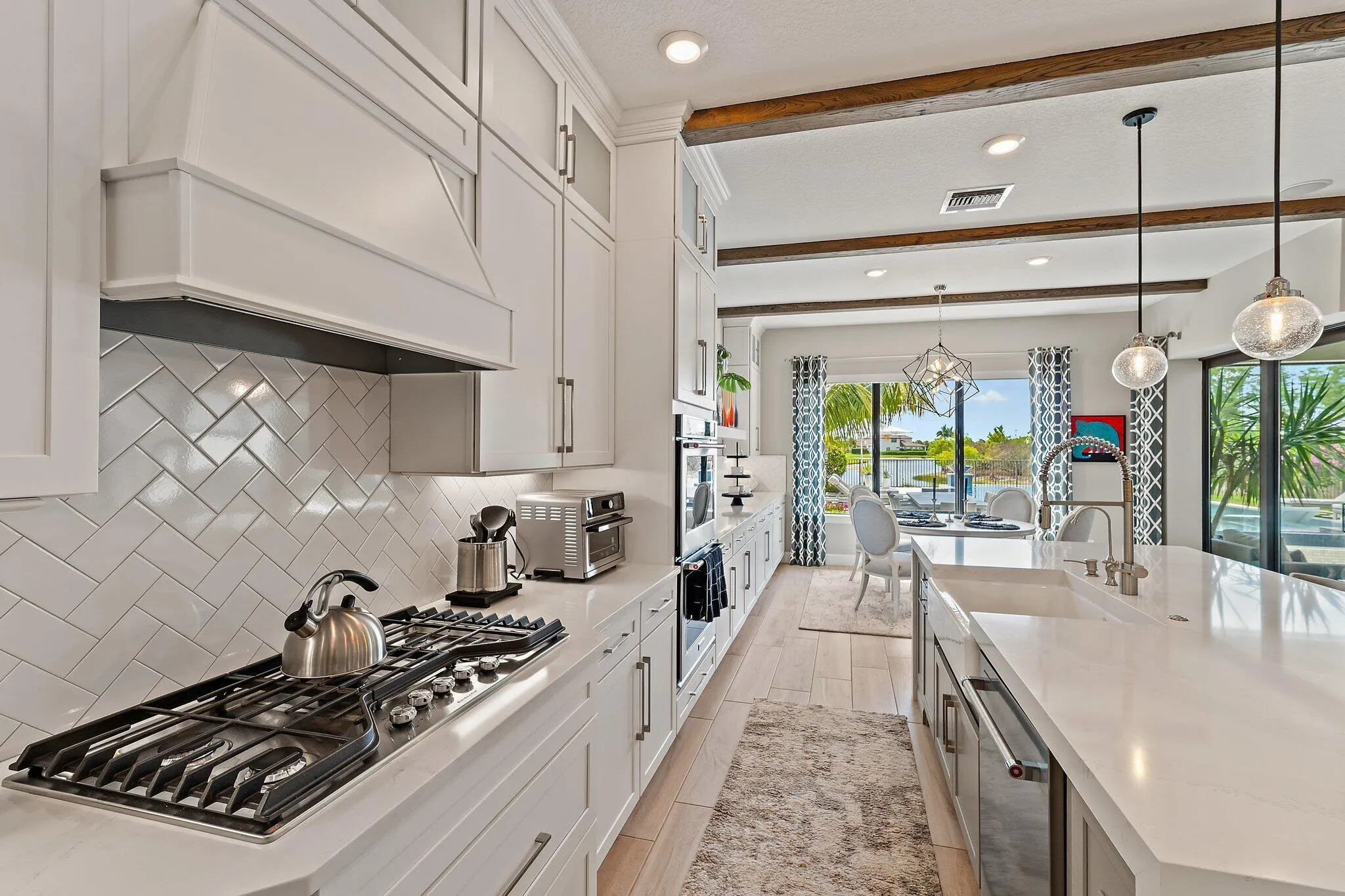 122 Cerulean Key Way