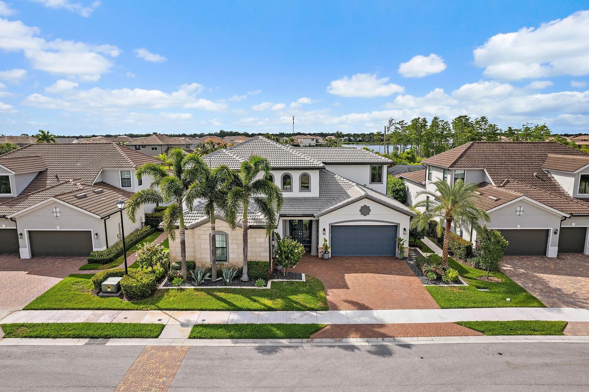 122 Cerulean Key Way