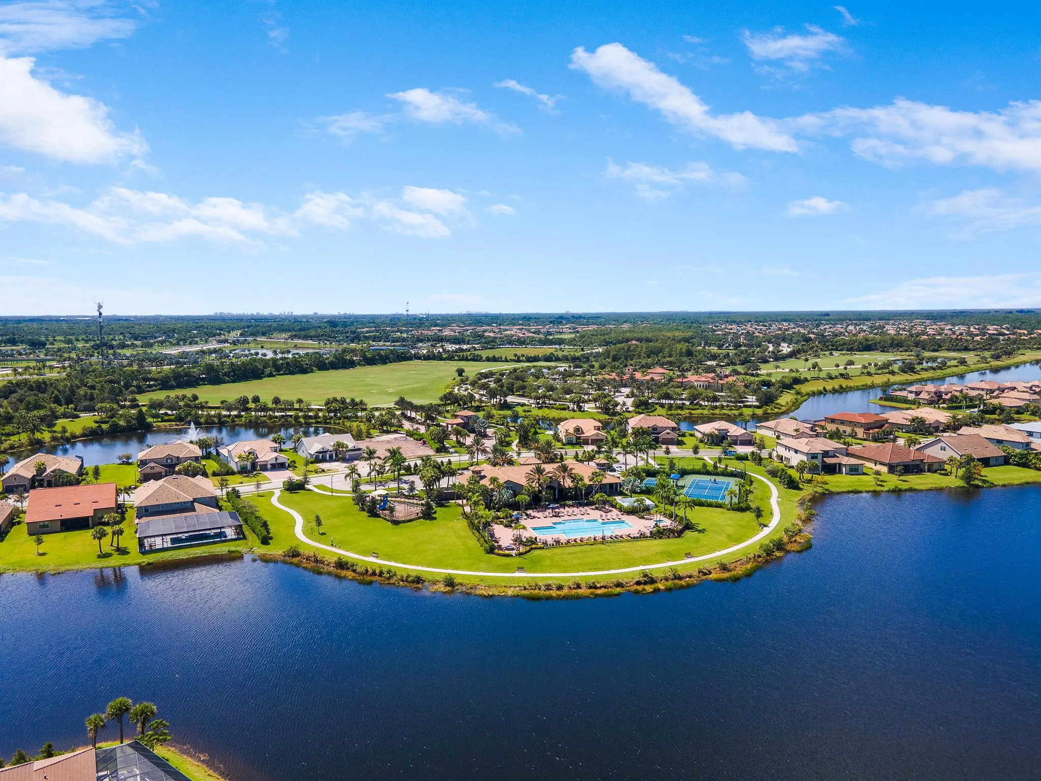 122 Cerulean Key Way