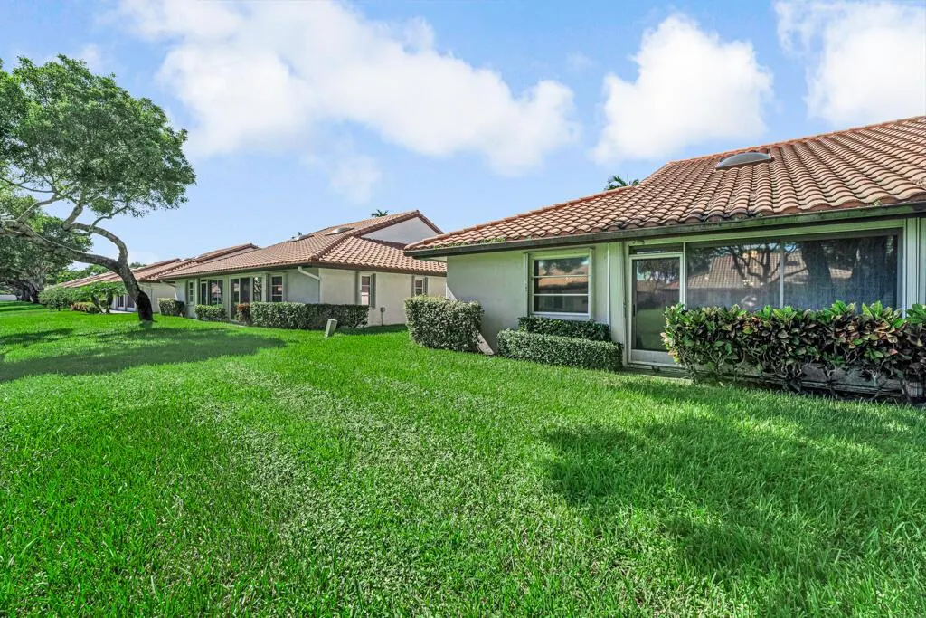 6459 Mill Pointe Circle