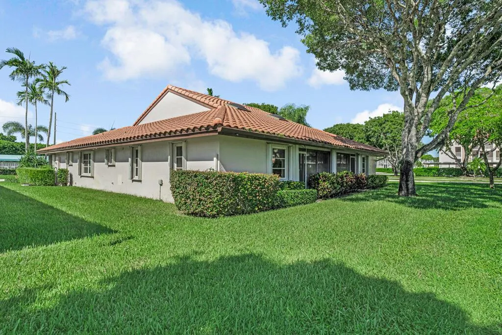 6459 Mill Pointe Circle