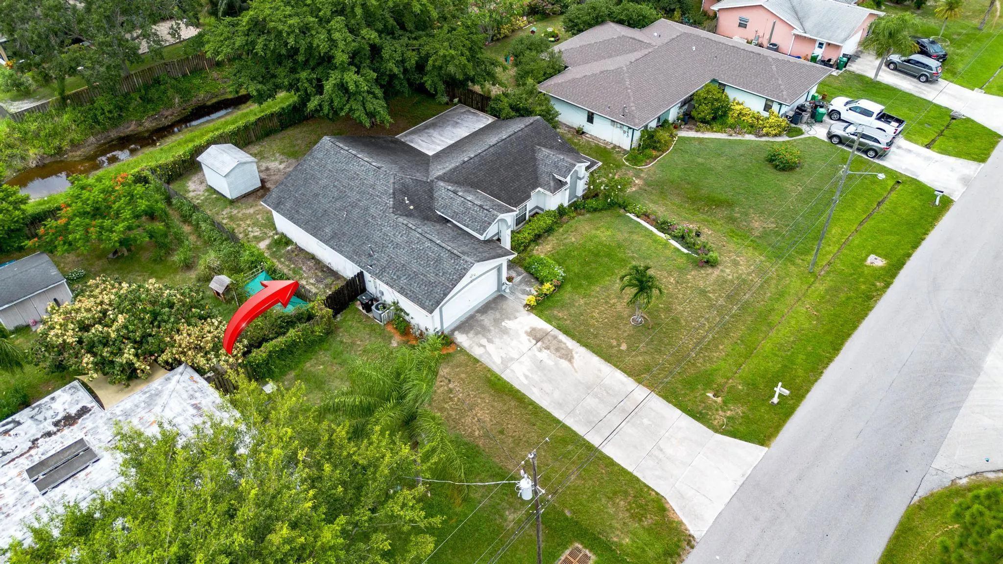298 SW Eyerly Avenue