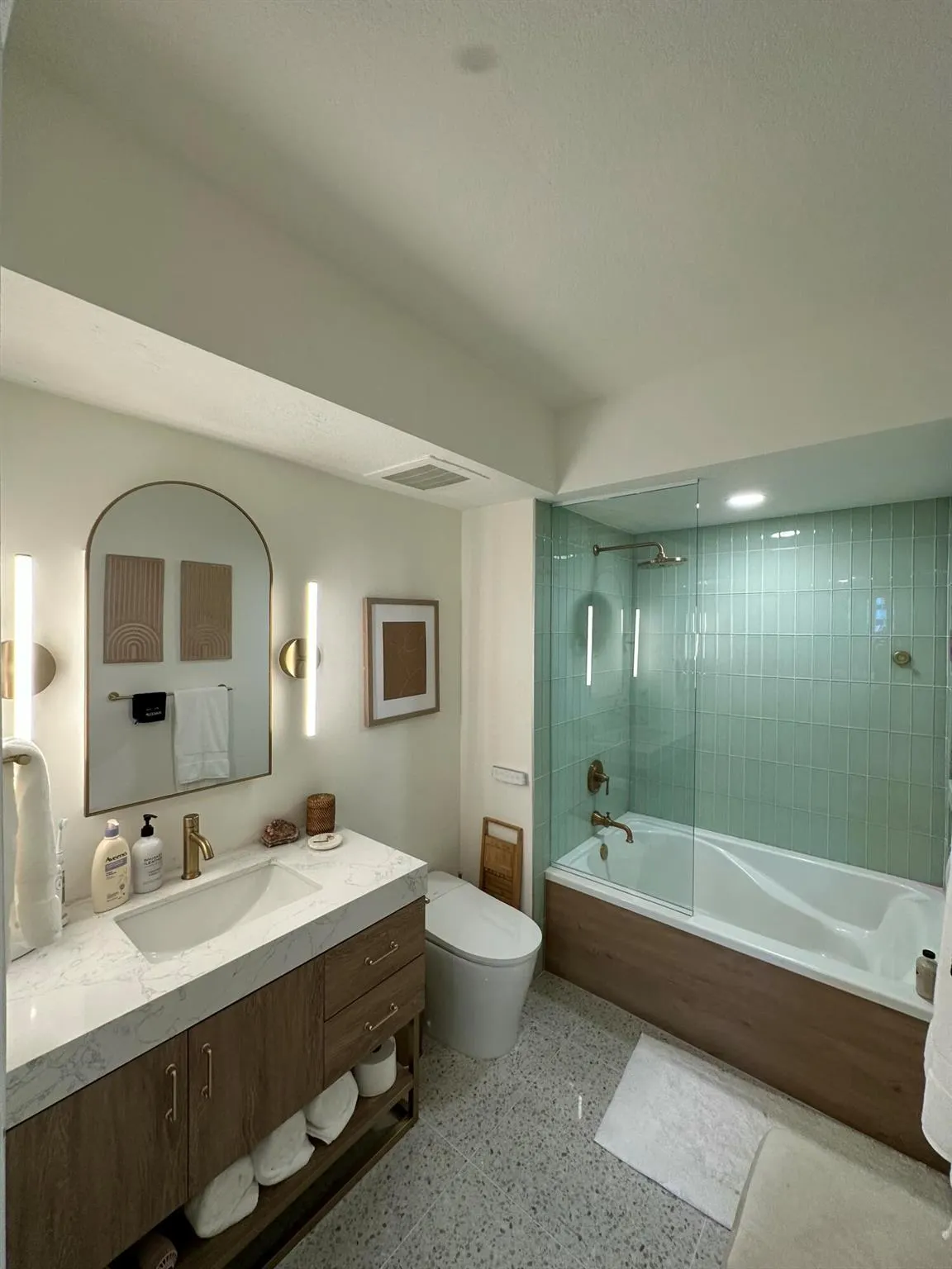 1551 N Flagler Drive, #614