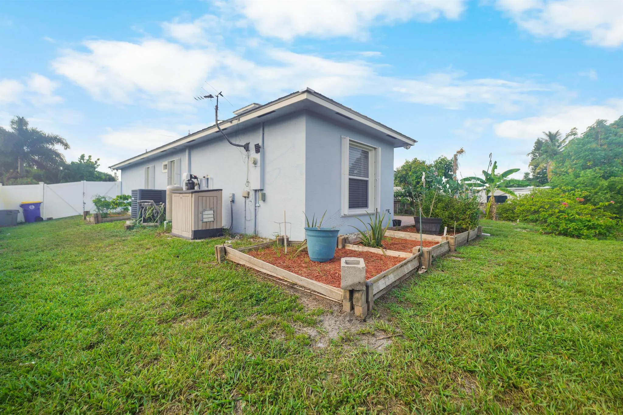 3199 SE Lime Tree Terrace