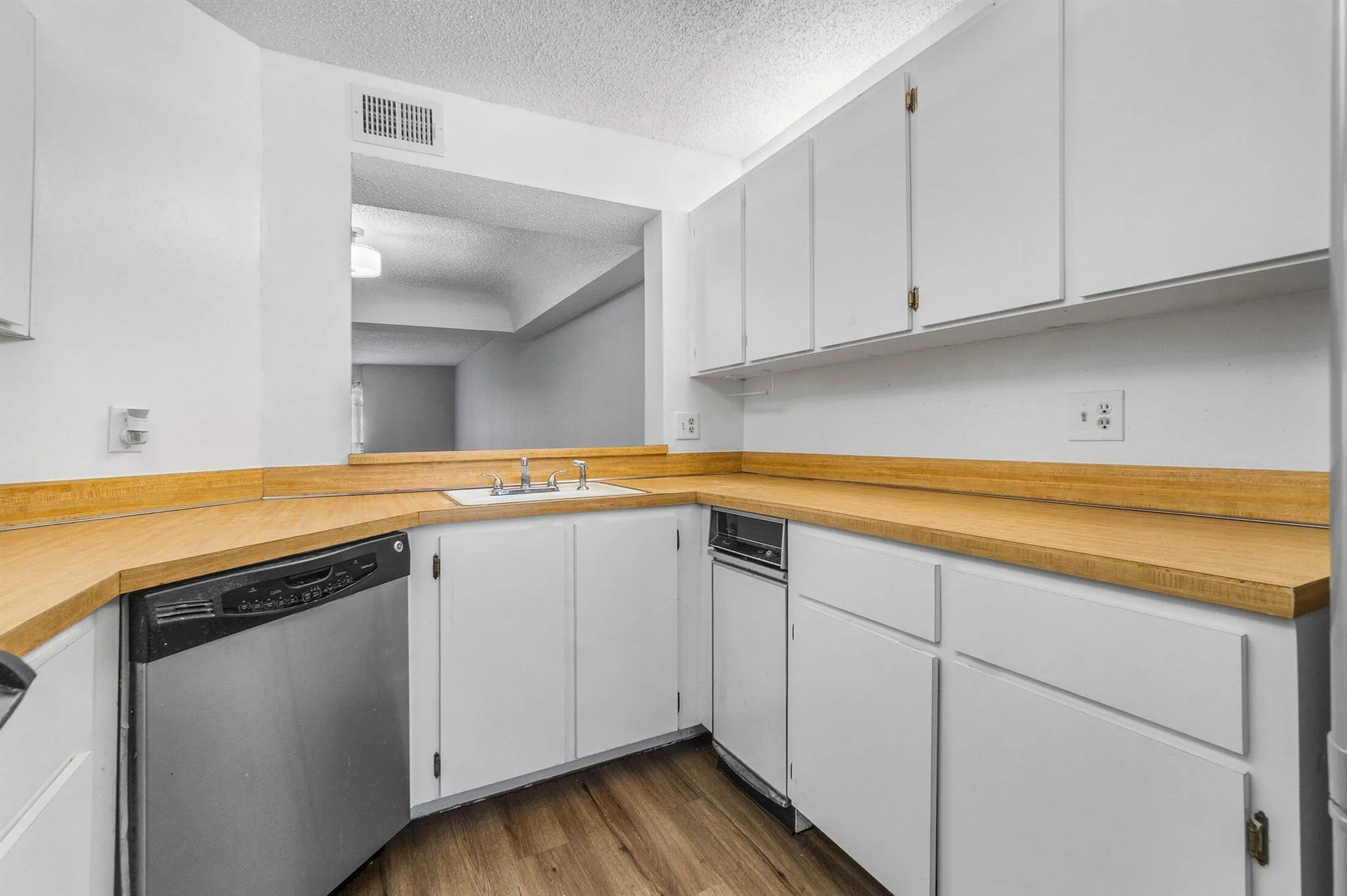 23395 Carolwood Lane, #207