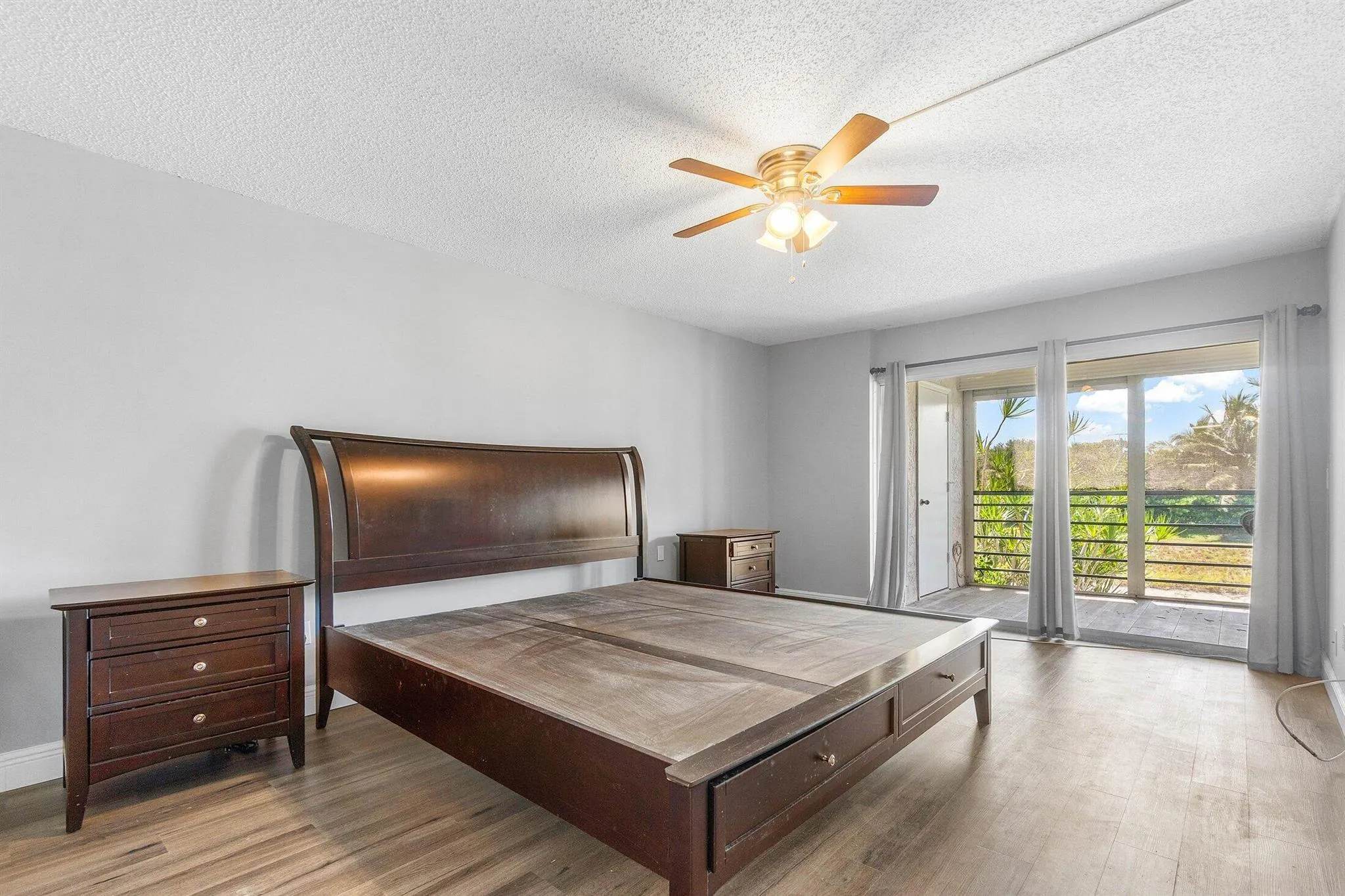 23395 Carolwood Lane, #207