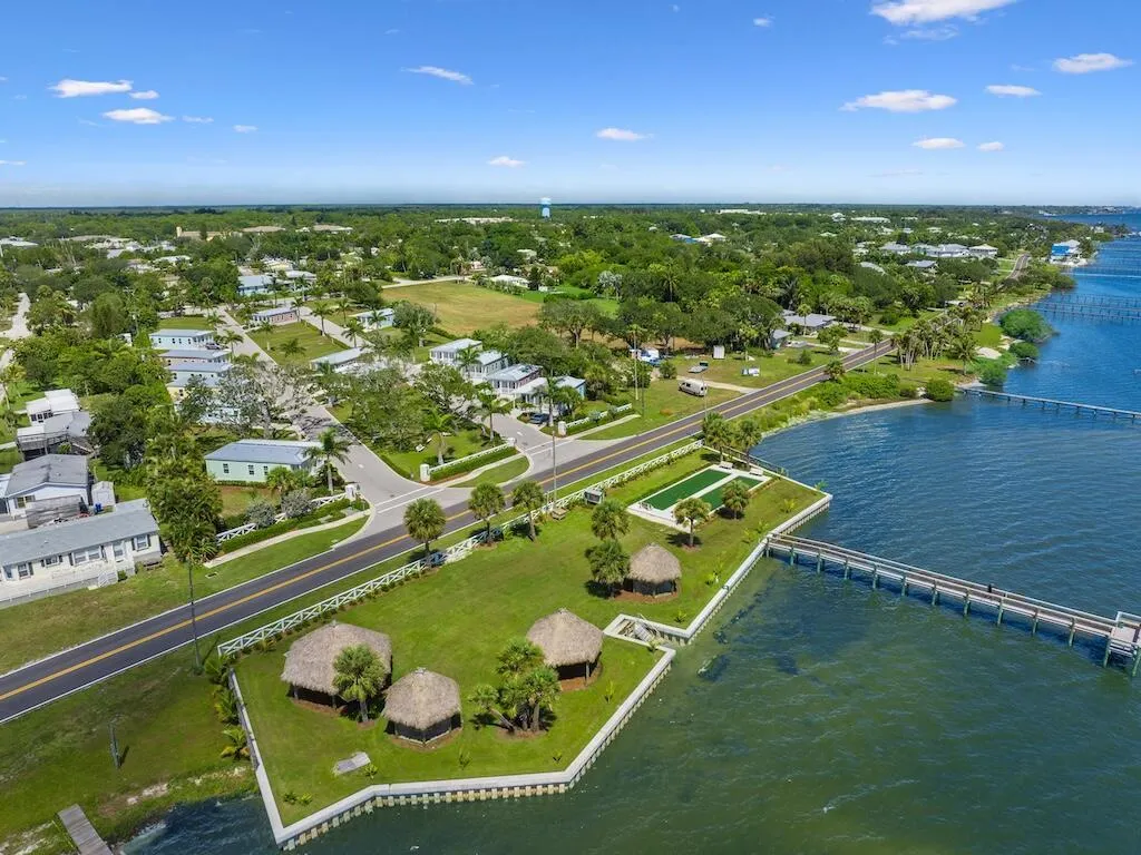 12939 N Indian River Drive, ##01