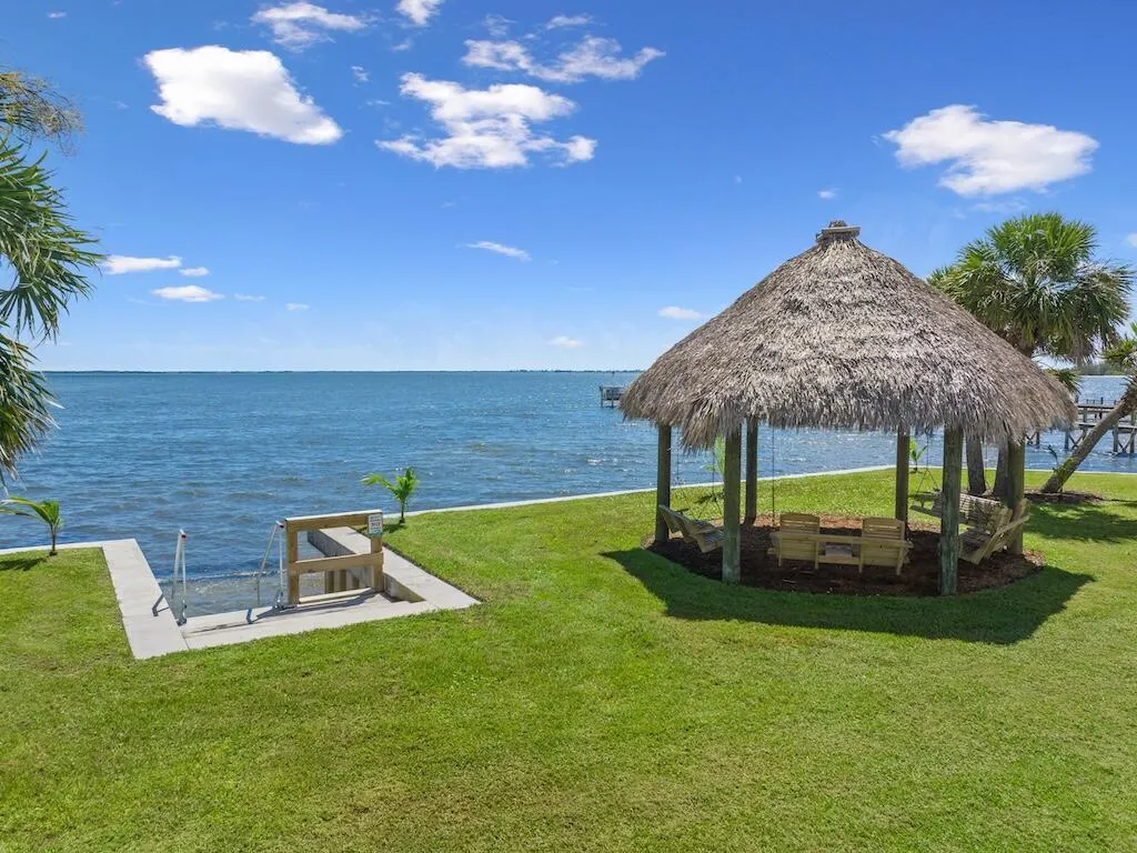 12939 N Indian River Drive, ##01