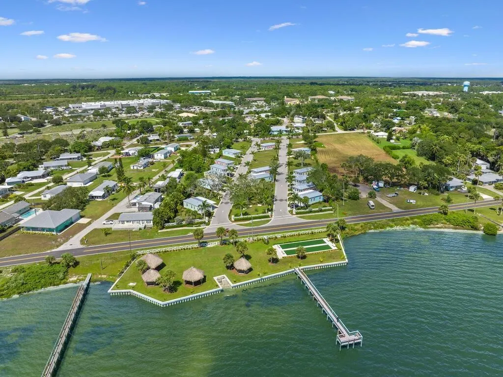 12939 N Indian River Drive, ##01