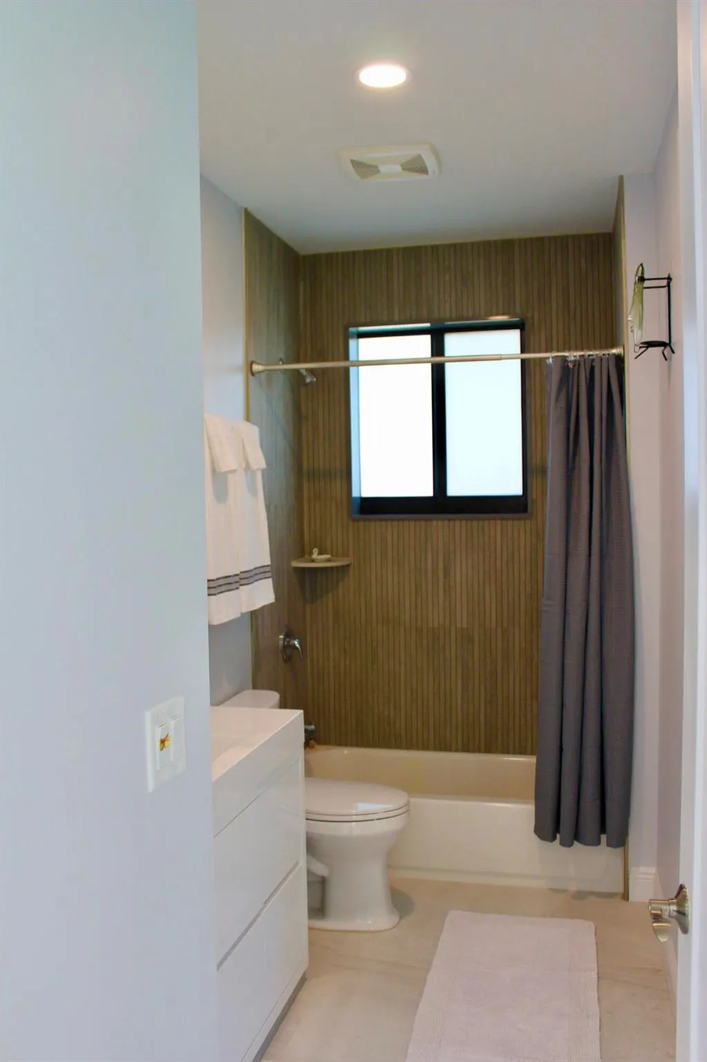 3589 Gibbs Road, #103