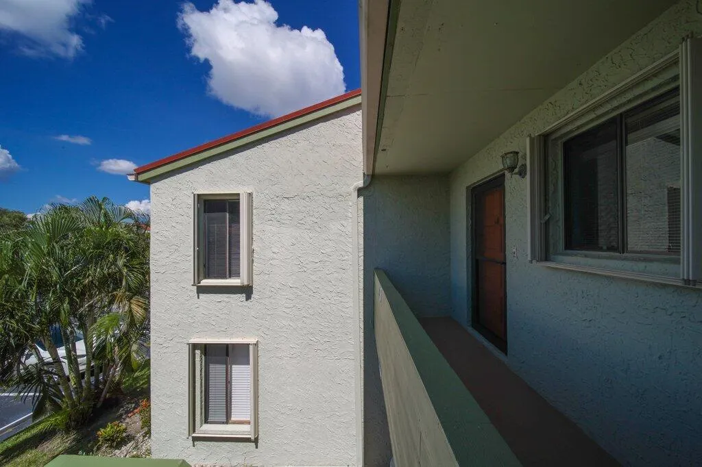 5463 SE Miles Grant Road, #207