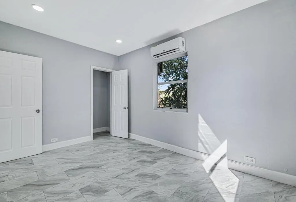 723 21st Street, #D