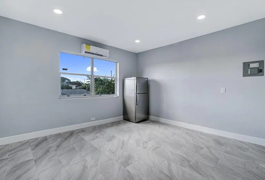 723 21st Street, #D