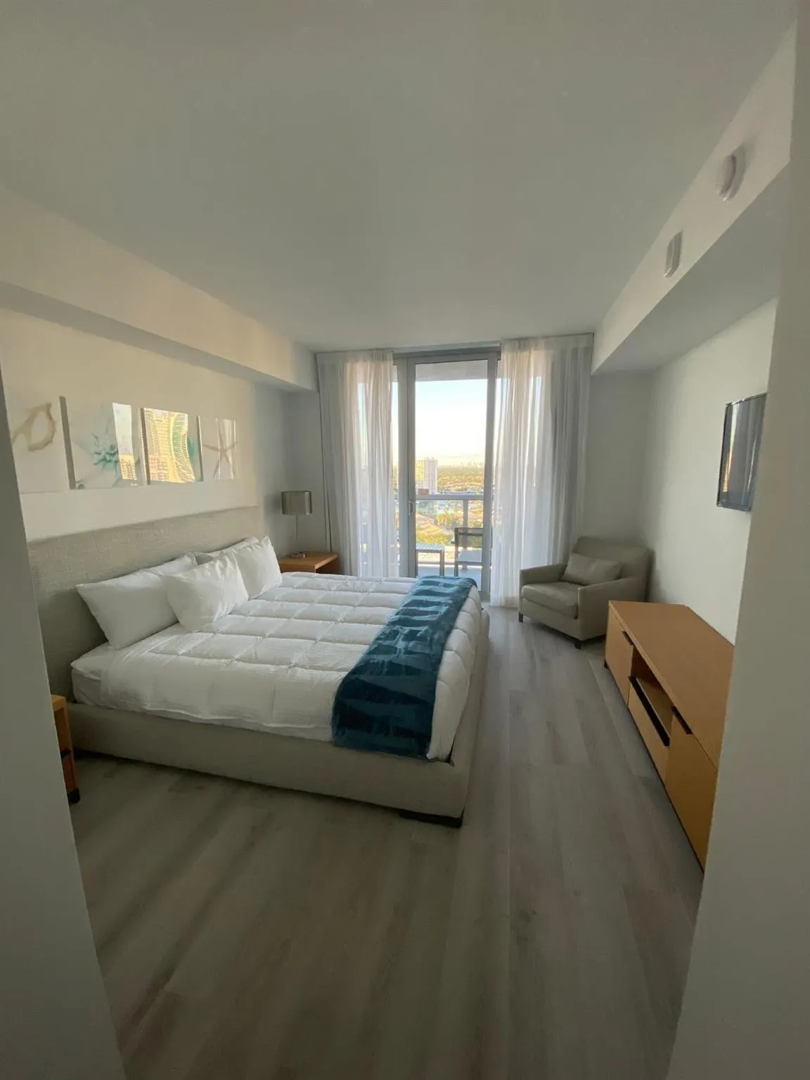 2602 E Hallandale Beach Boulevard, #R2210