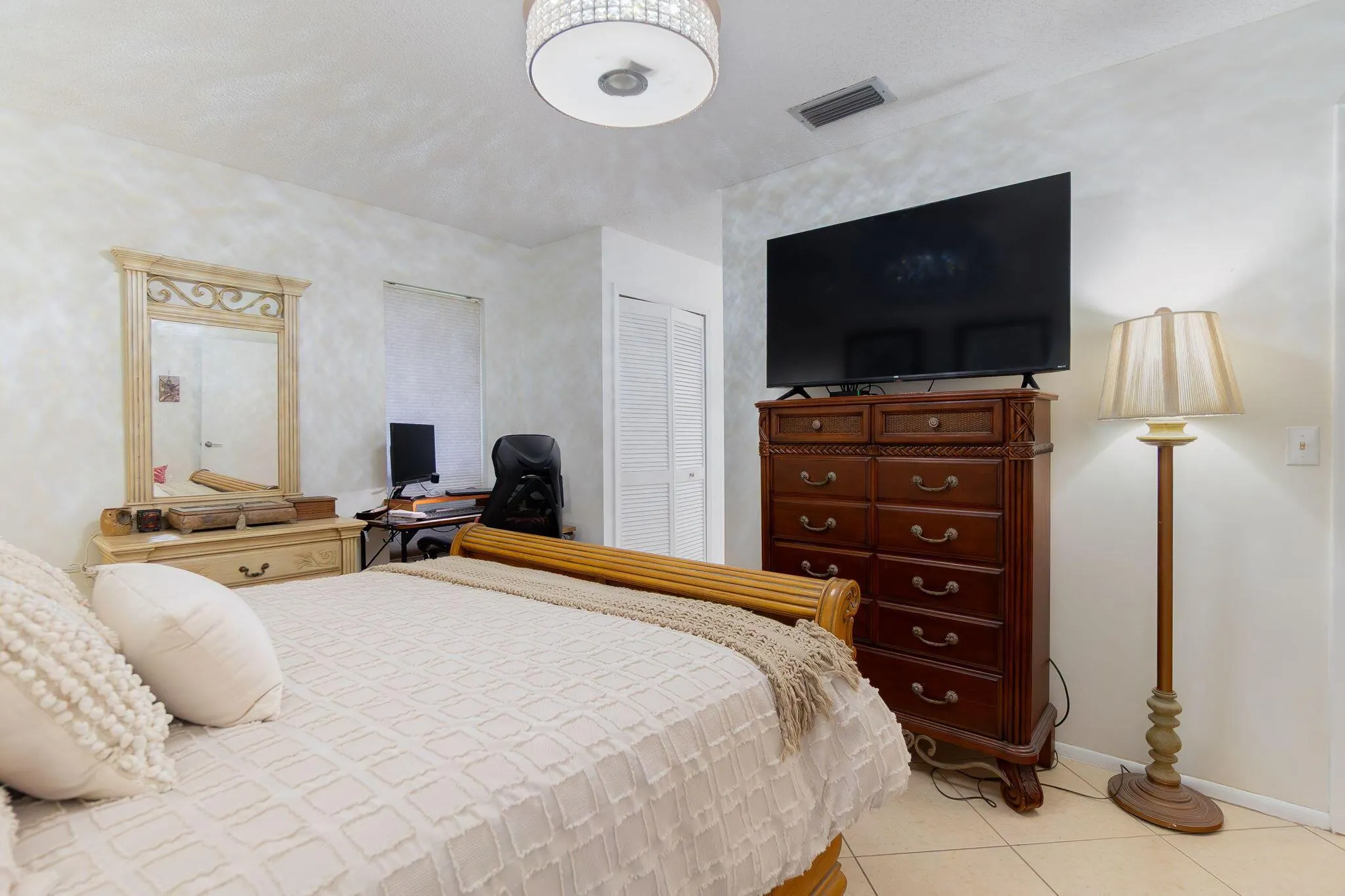 115 Ramblewood Circle