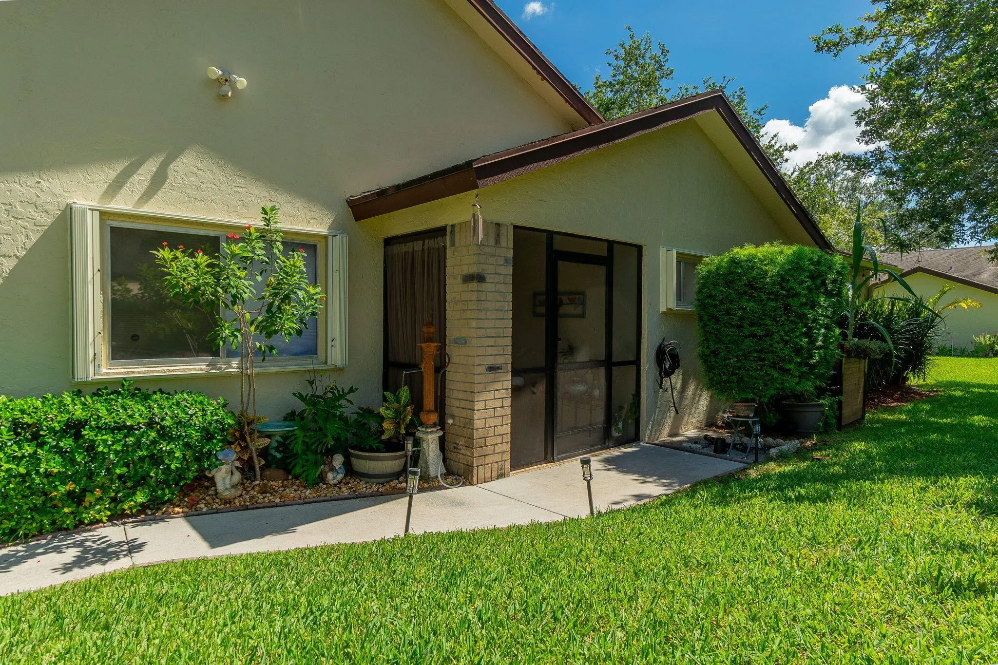 115 Ramblewood Circle