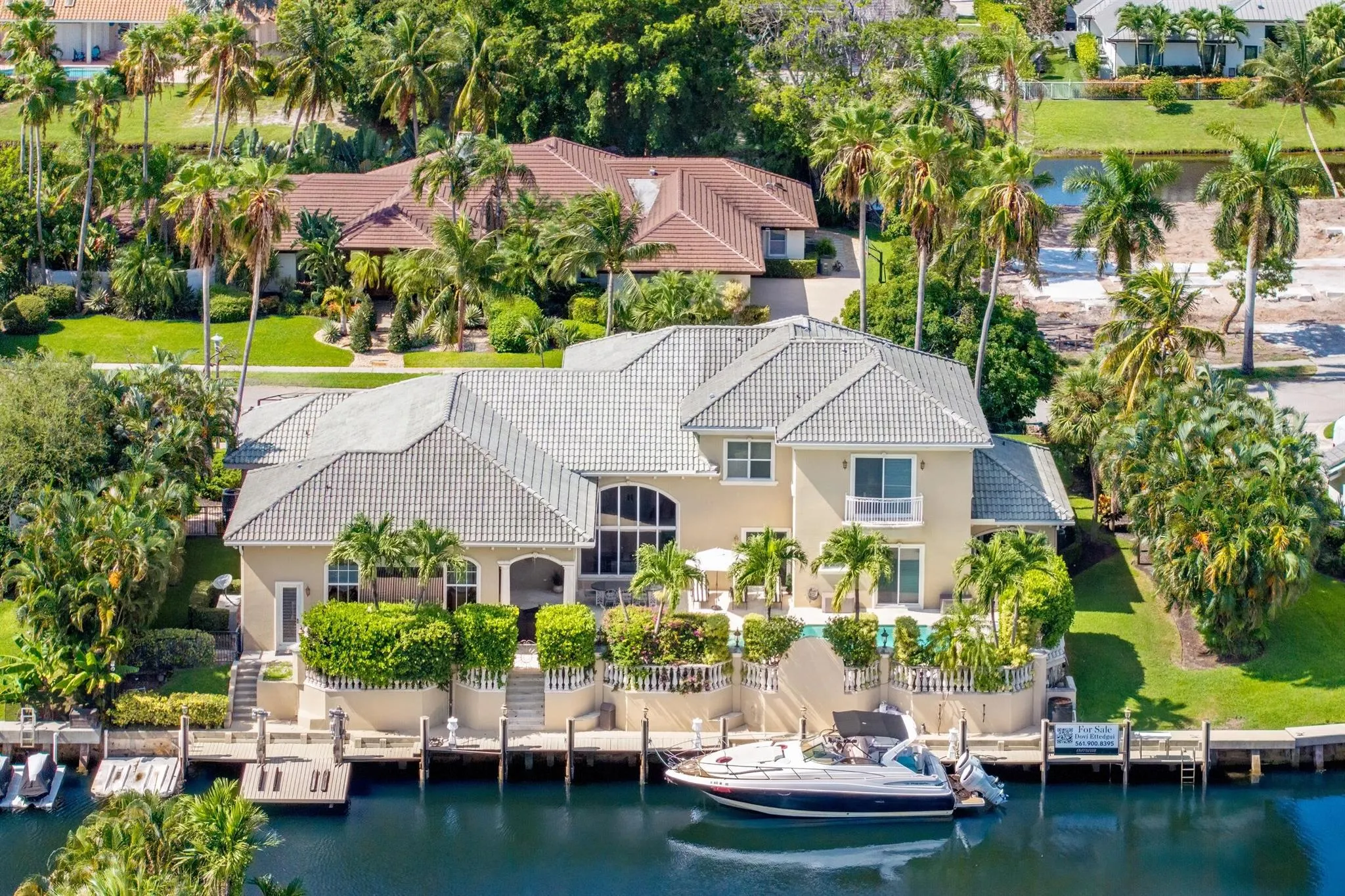 780 NE Orchid Bay Drive