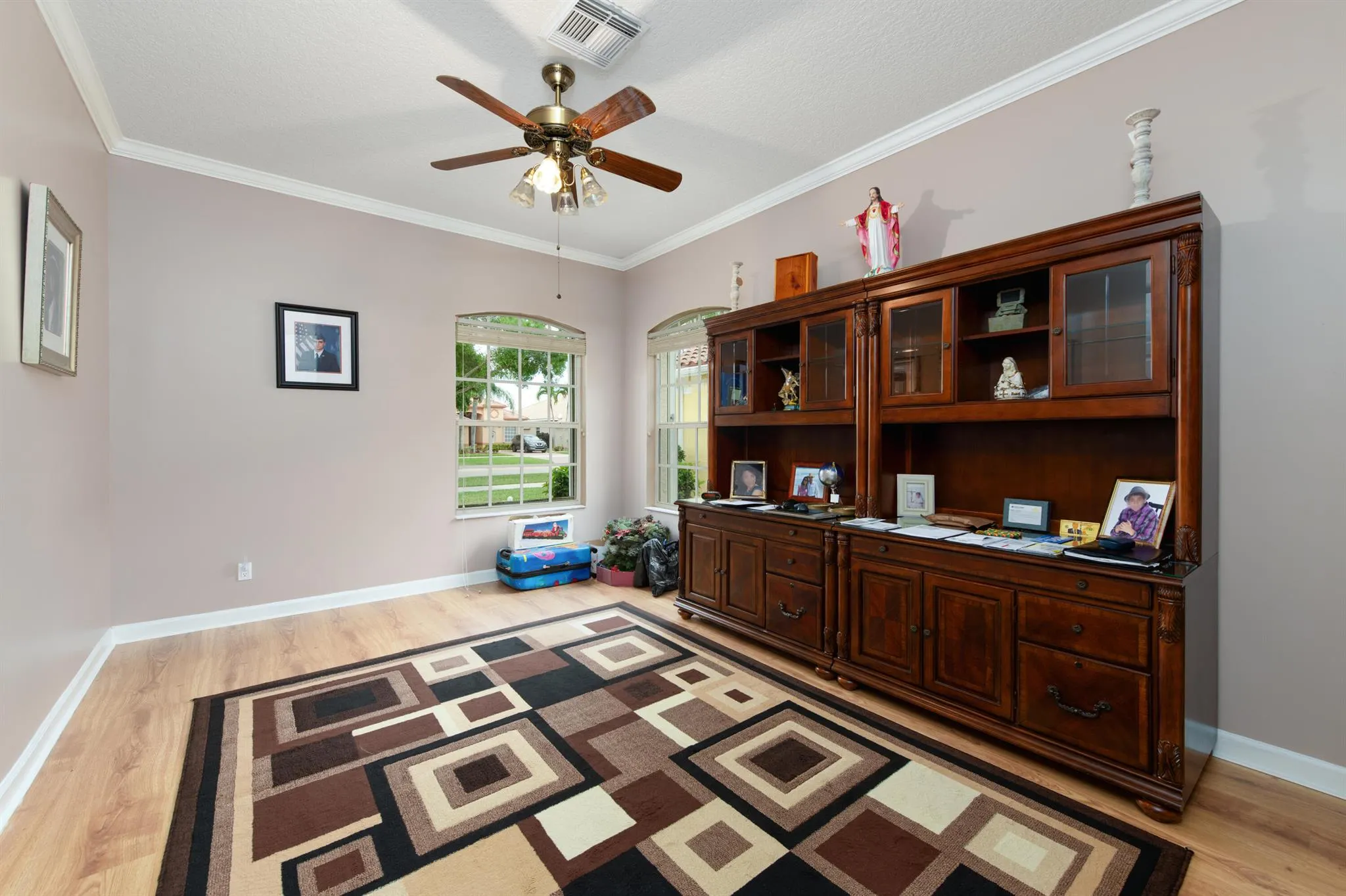 665 SW Lake Charles Circle