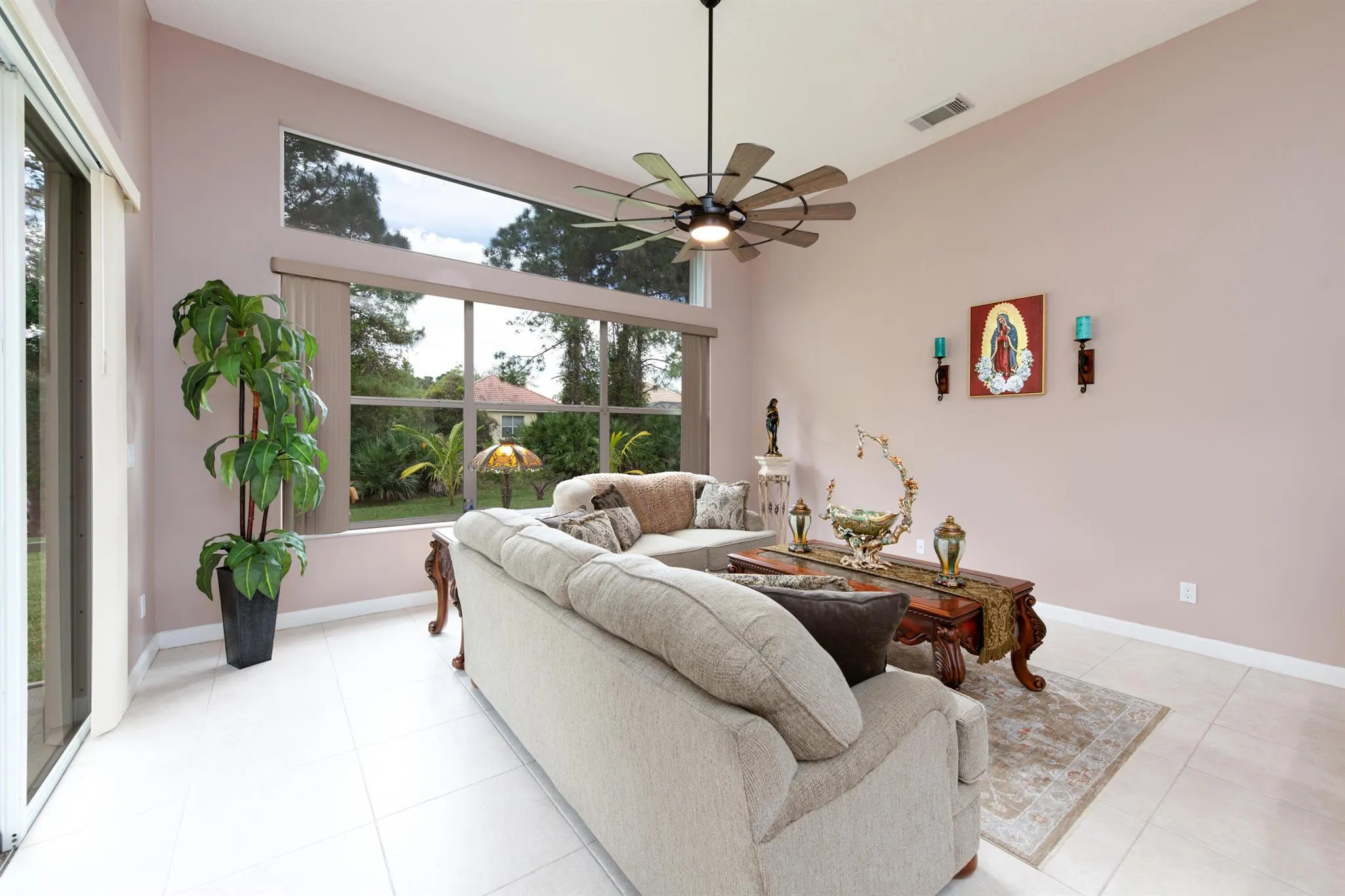 665 SW Lake Charles Circle