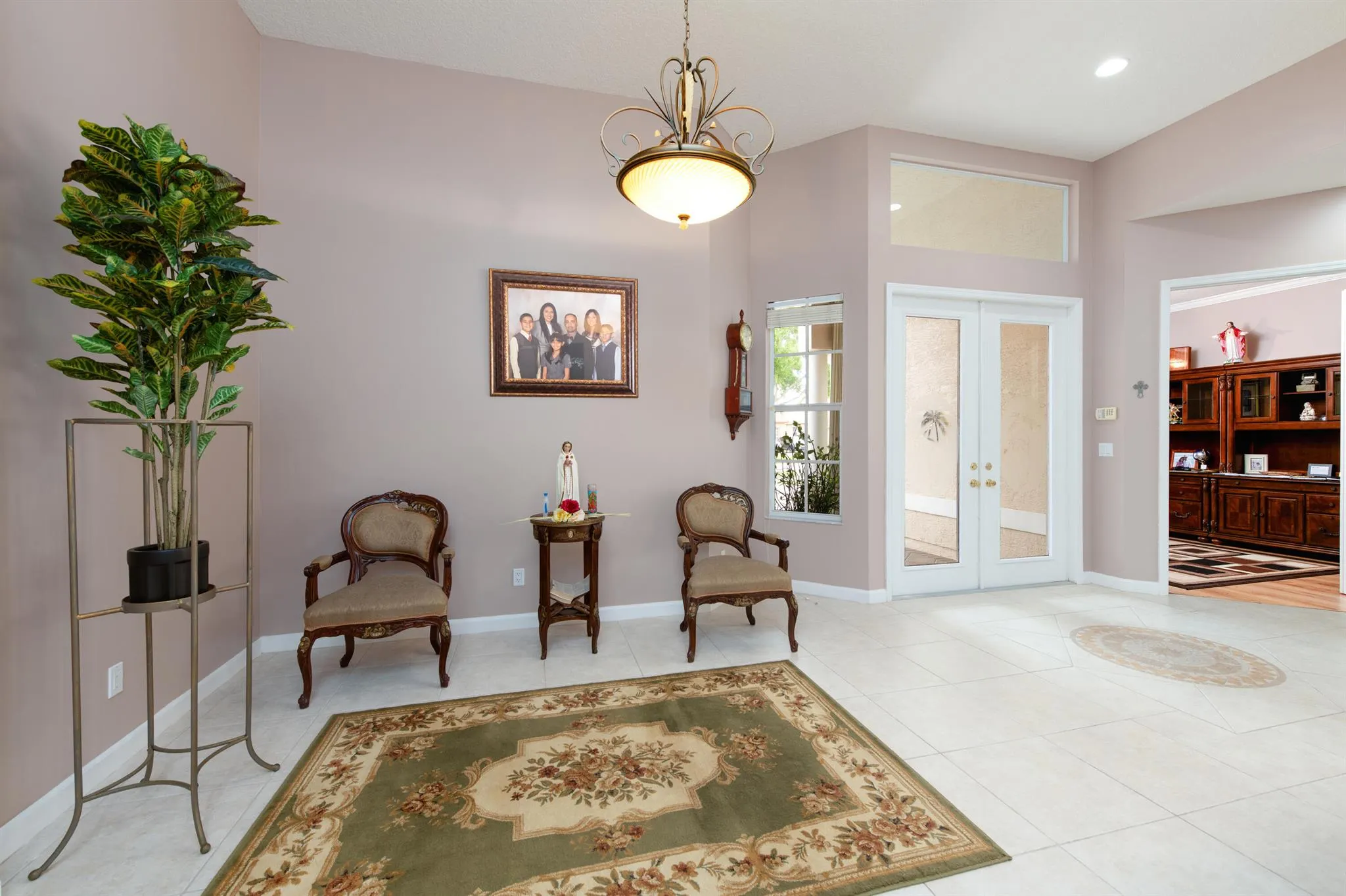 665 SW Lake Charles Circle