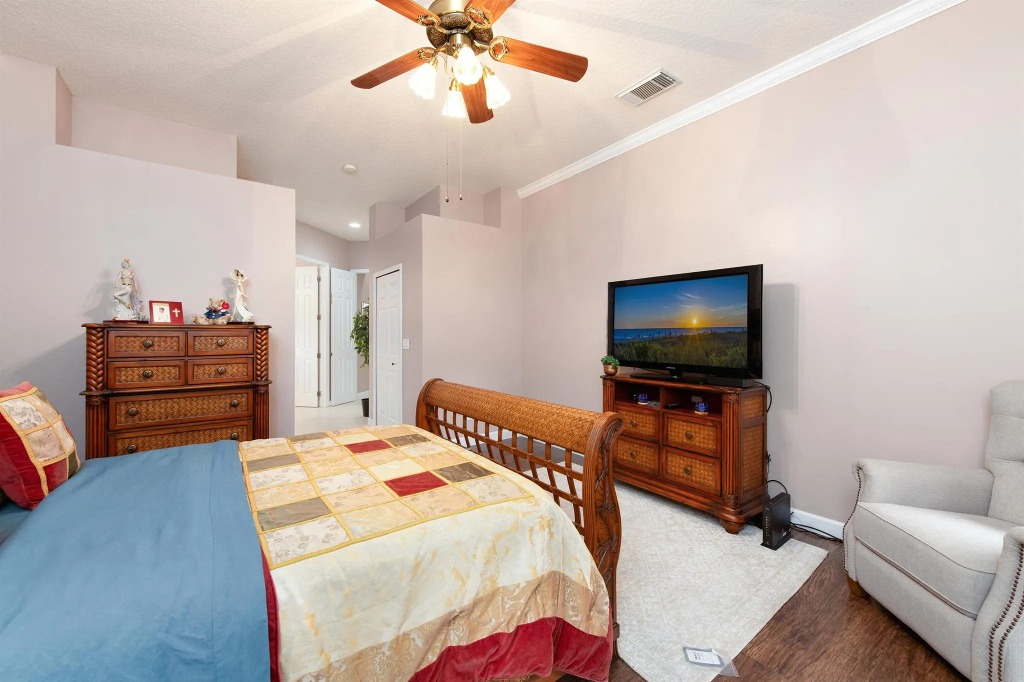 665 SW Lake Charles Circle
