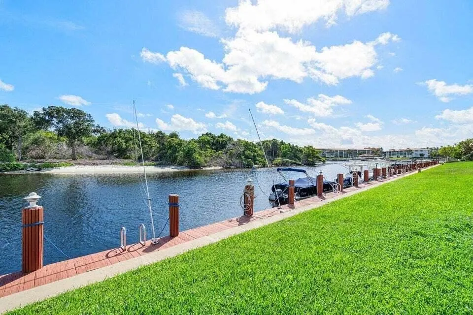 1629 Riverview Road, #117