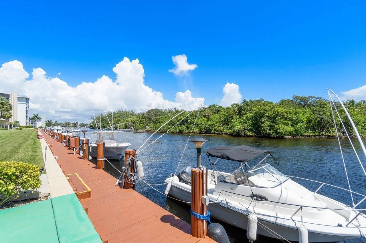 1629 Riverview Road, #117