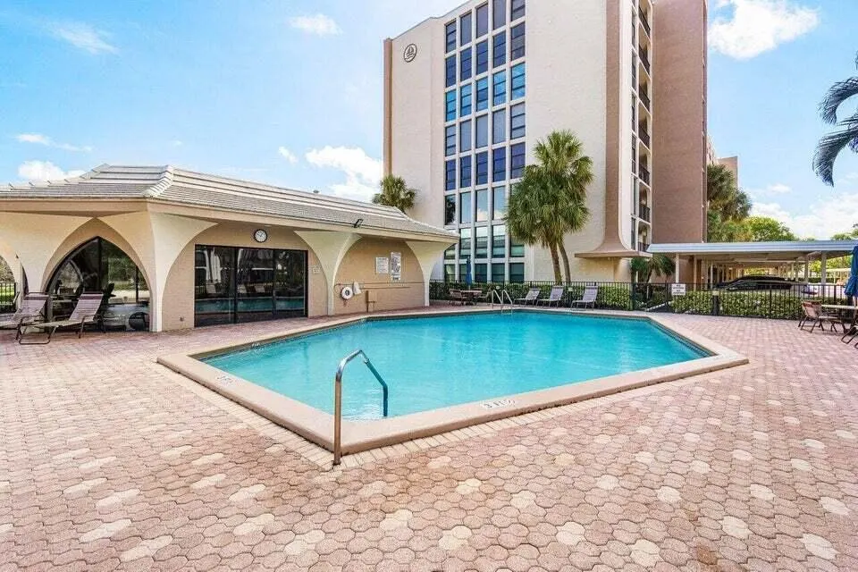 1629 Riverview Road, #117