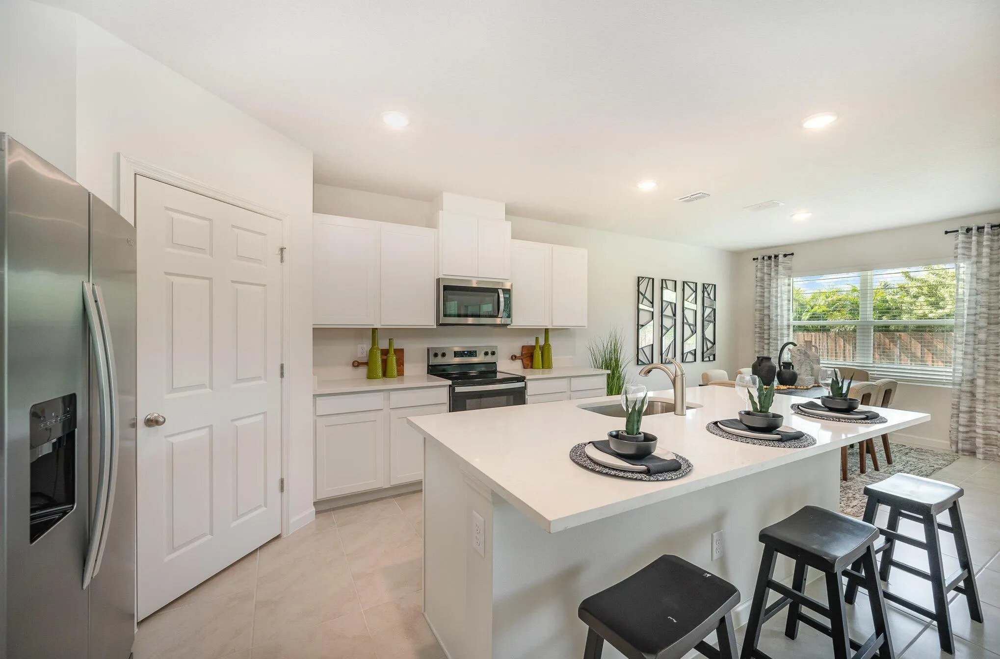 3125 SW Centamino Street